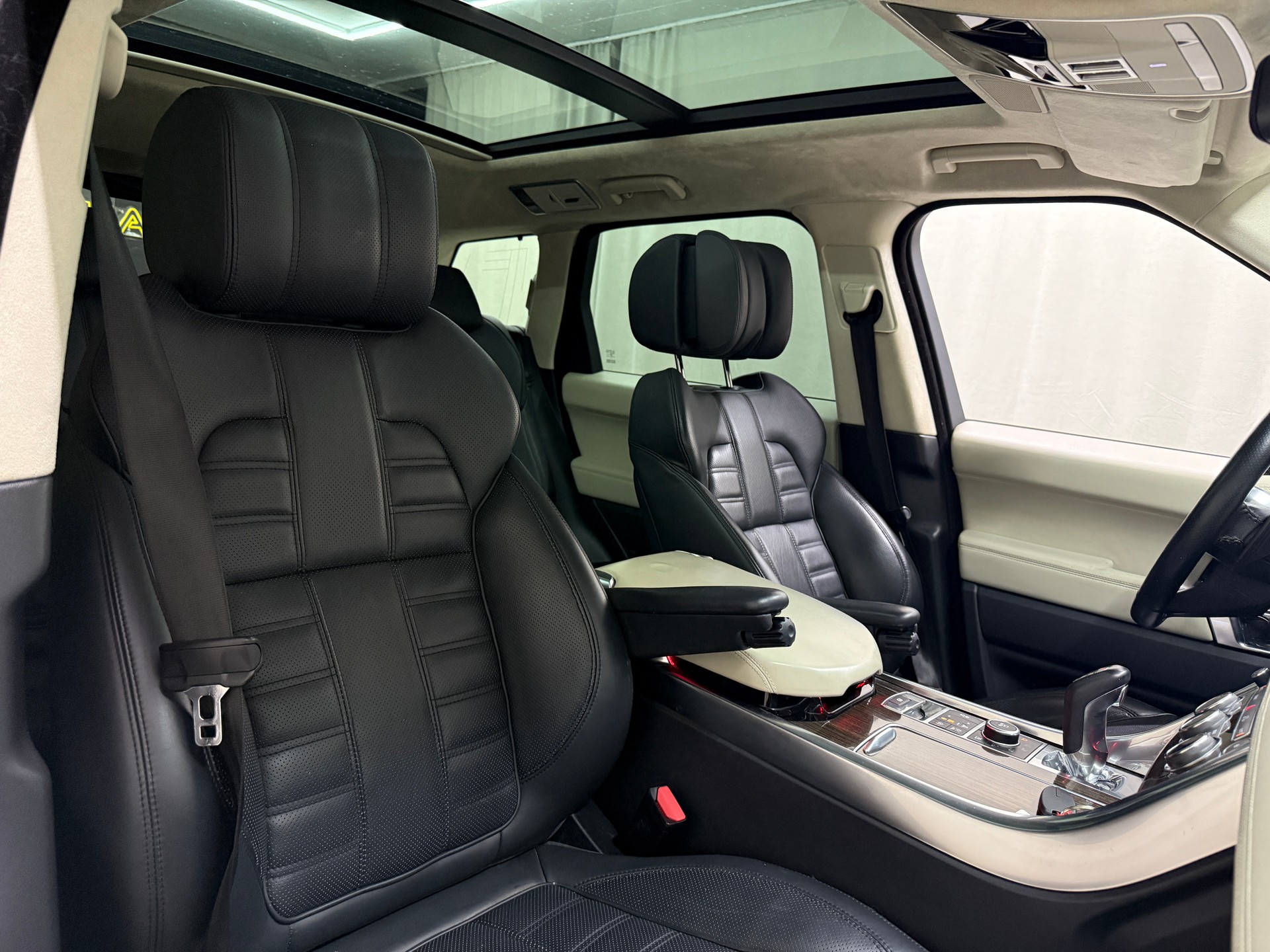 LAND ROVER Range Rover Sport 3.0 SDV6 Autobiogr. Dynamic Aut.-image-17