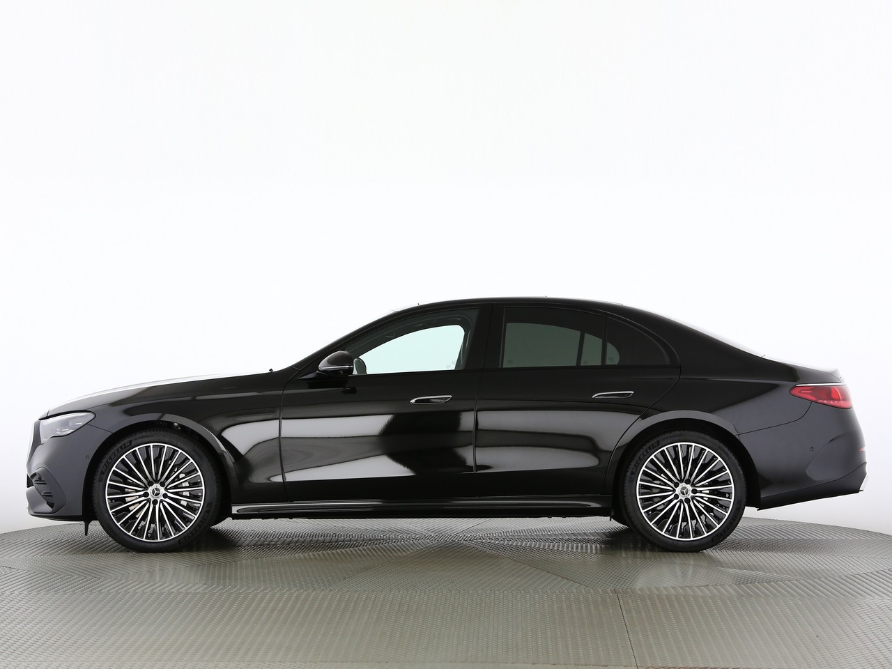 MERCEDES-BENZ E 220 d 4Matic 9G-Tronic-image-2
