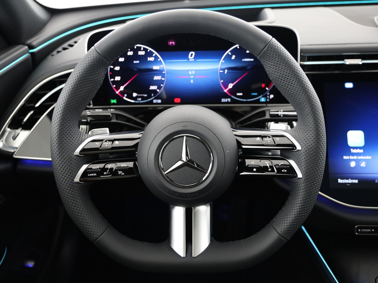 MERCEDES-BENZ E 220 d 4Matic 9G-Tronic-image-7