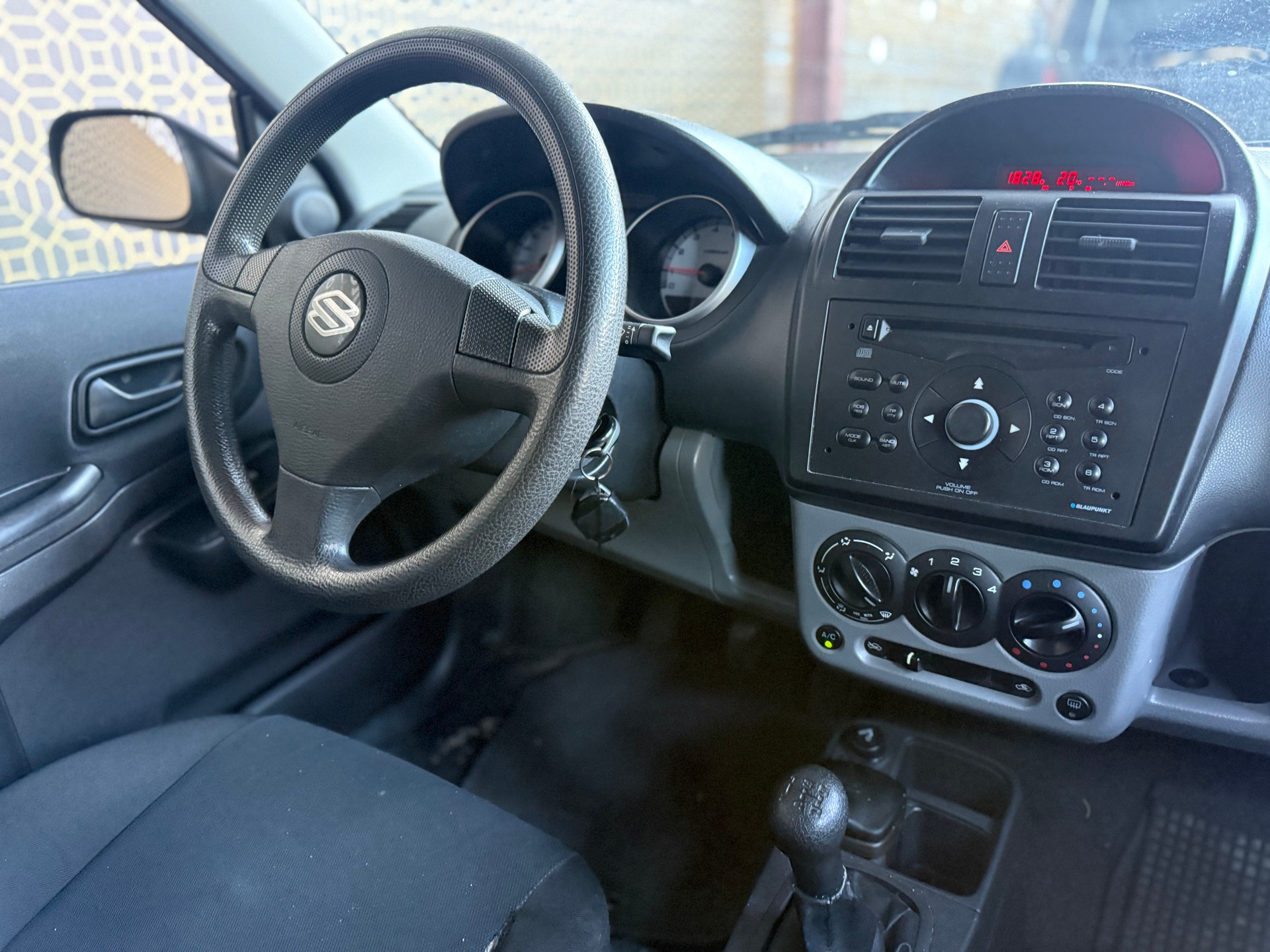 SUZUKI Ignis 1.5 16V GL Top 4x4-image-5