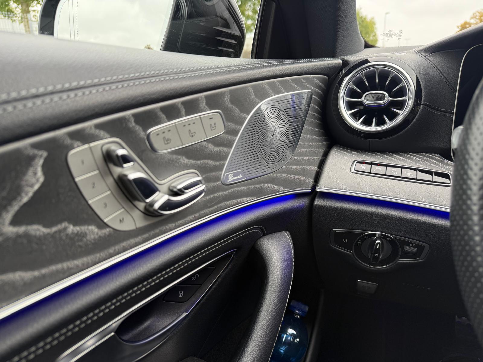 MERCEDES-BENZ CLS 450 4Matic AMG Line 9G-Tronic-image-11