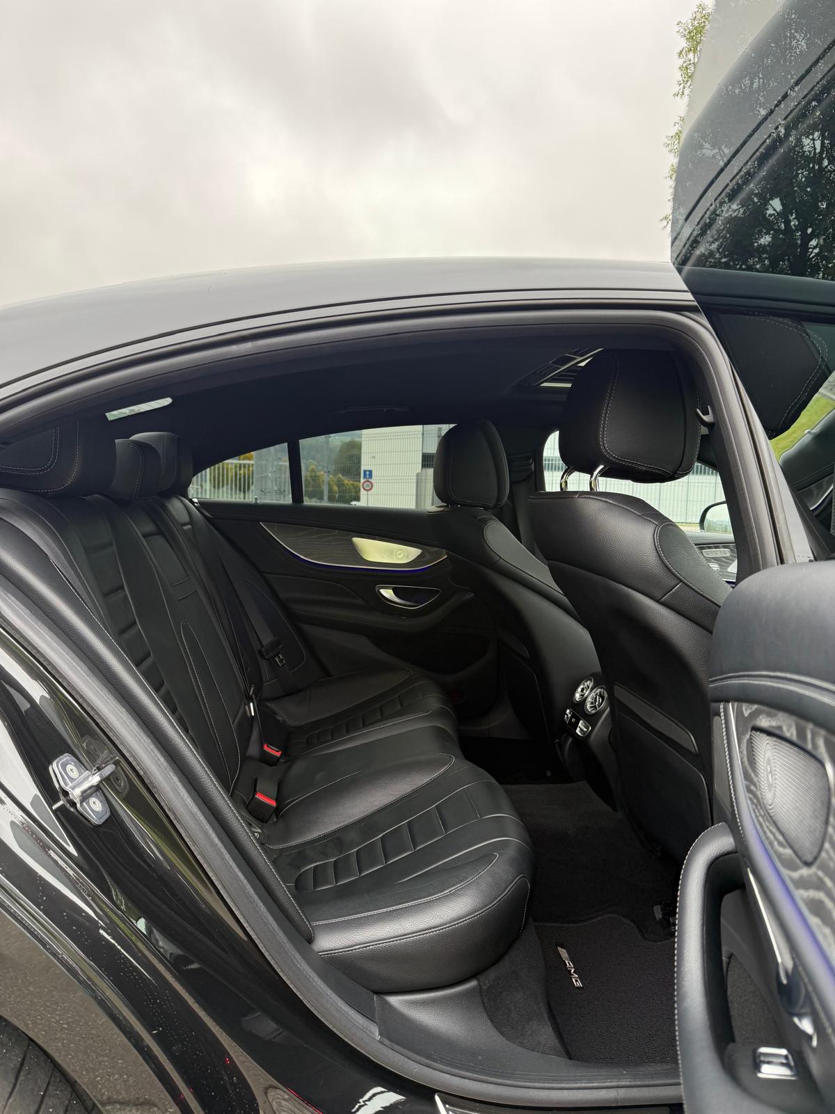 MERCEDES-BENZ CLS 450 4Matic AMG Line 9G-Tronic-image-12