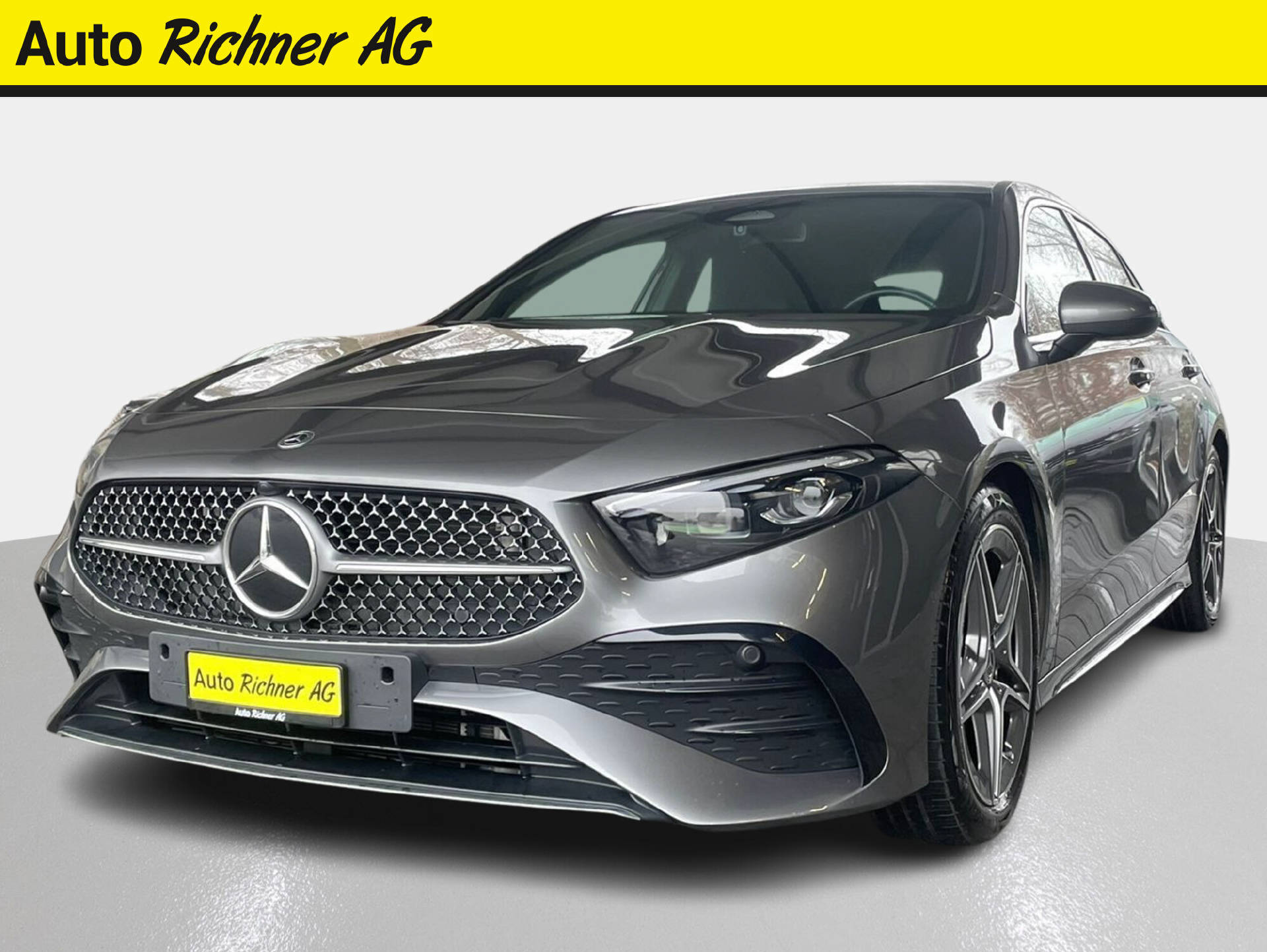 MERCEDES-BENZ A 200 AMG Line-image-1