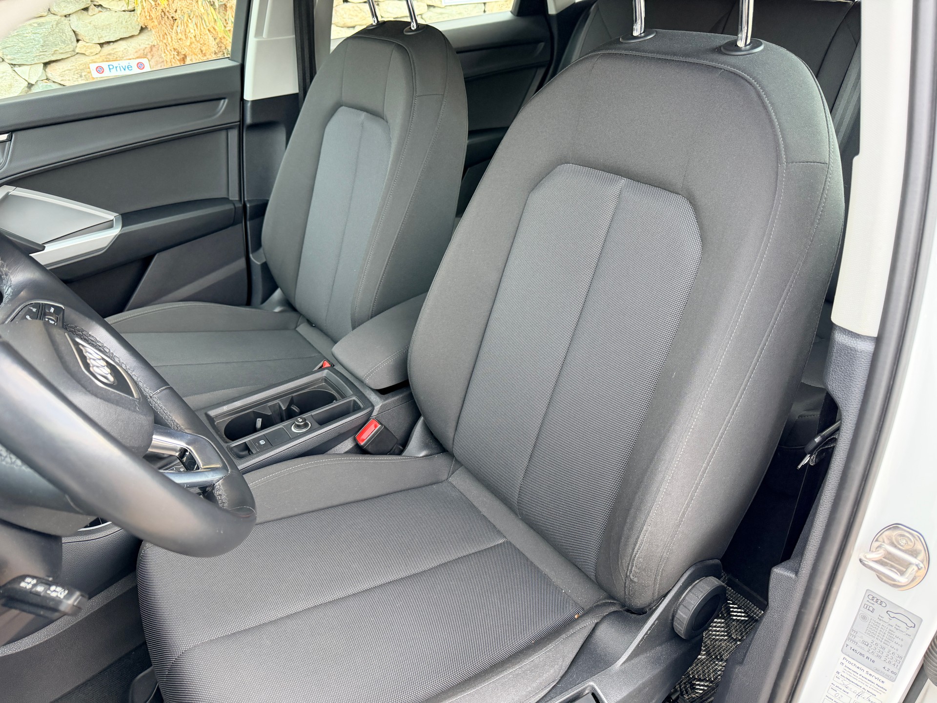 AUDI Q3 Sportback 35 TDI Attraction quattro S-tronic-image-3
