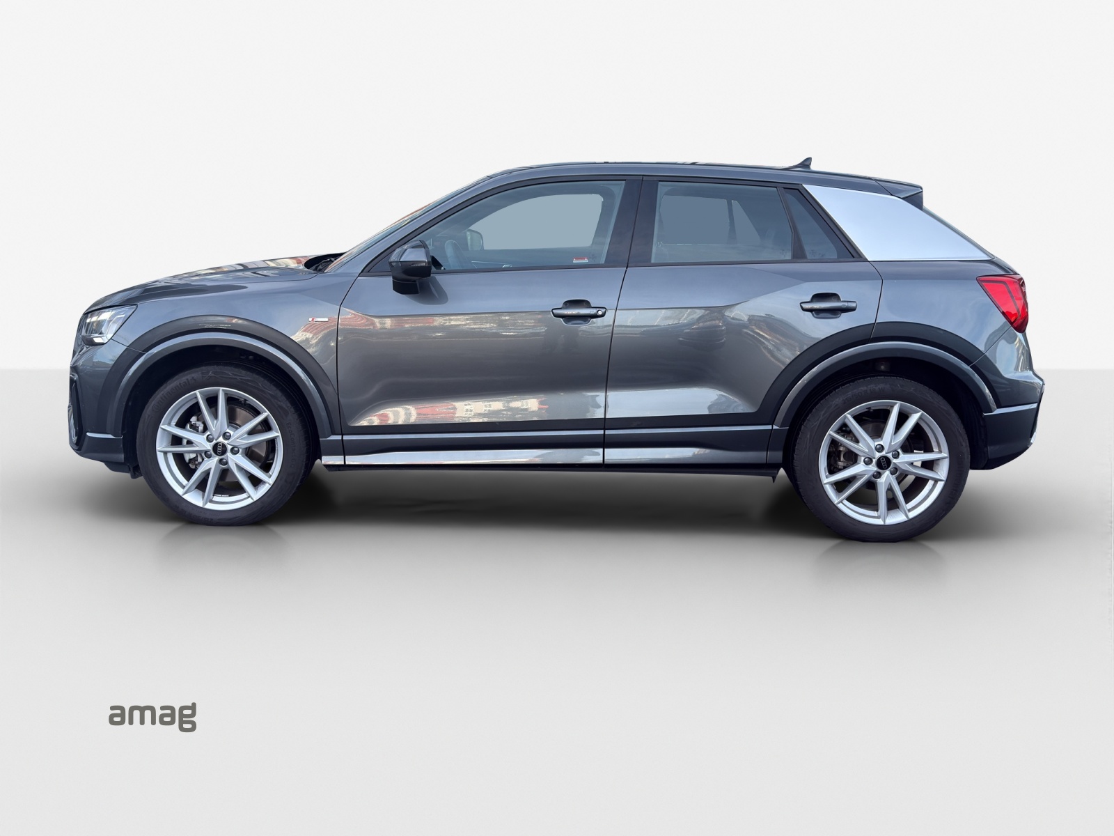 AUDI Q2 40 TFSI S line quattro S-tronic-image-1