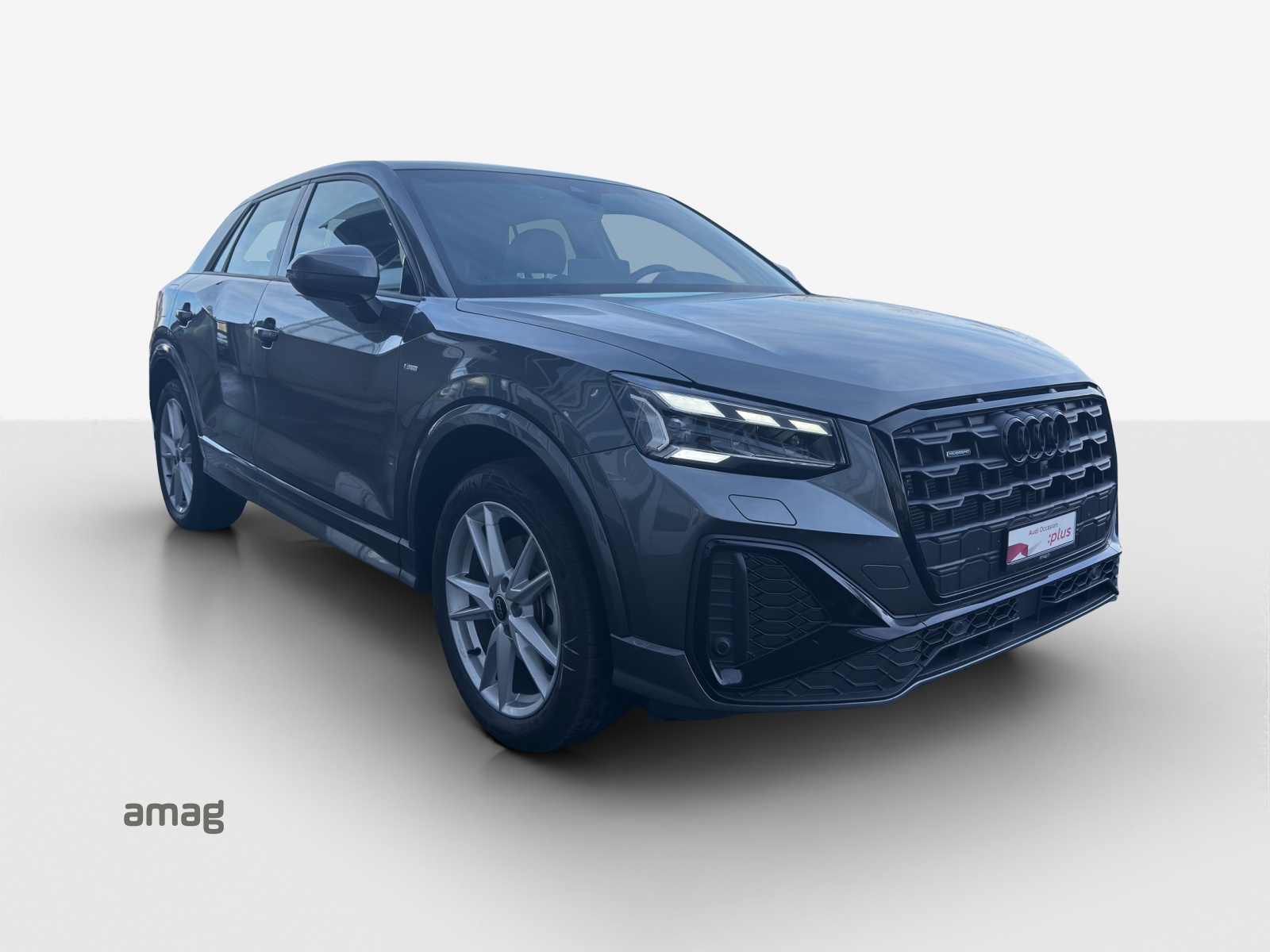 AUDI Q2 40 TFSI S line quattro S-tronic-image-5