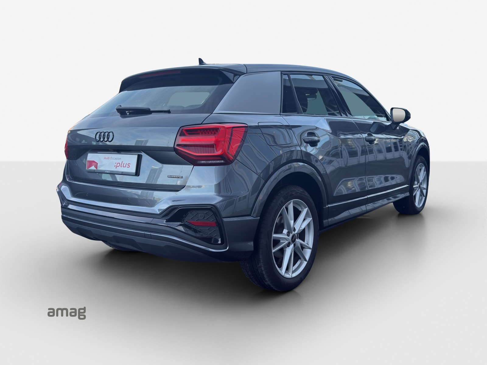 AUDI Q2 40 TFSI S line quattro S-tronic-image-4