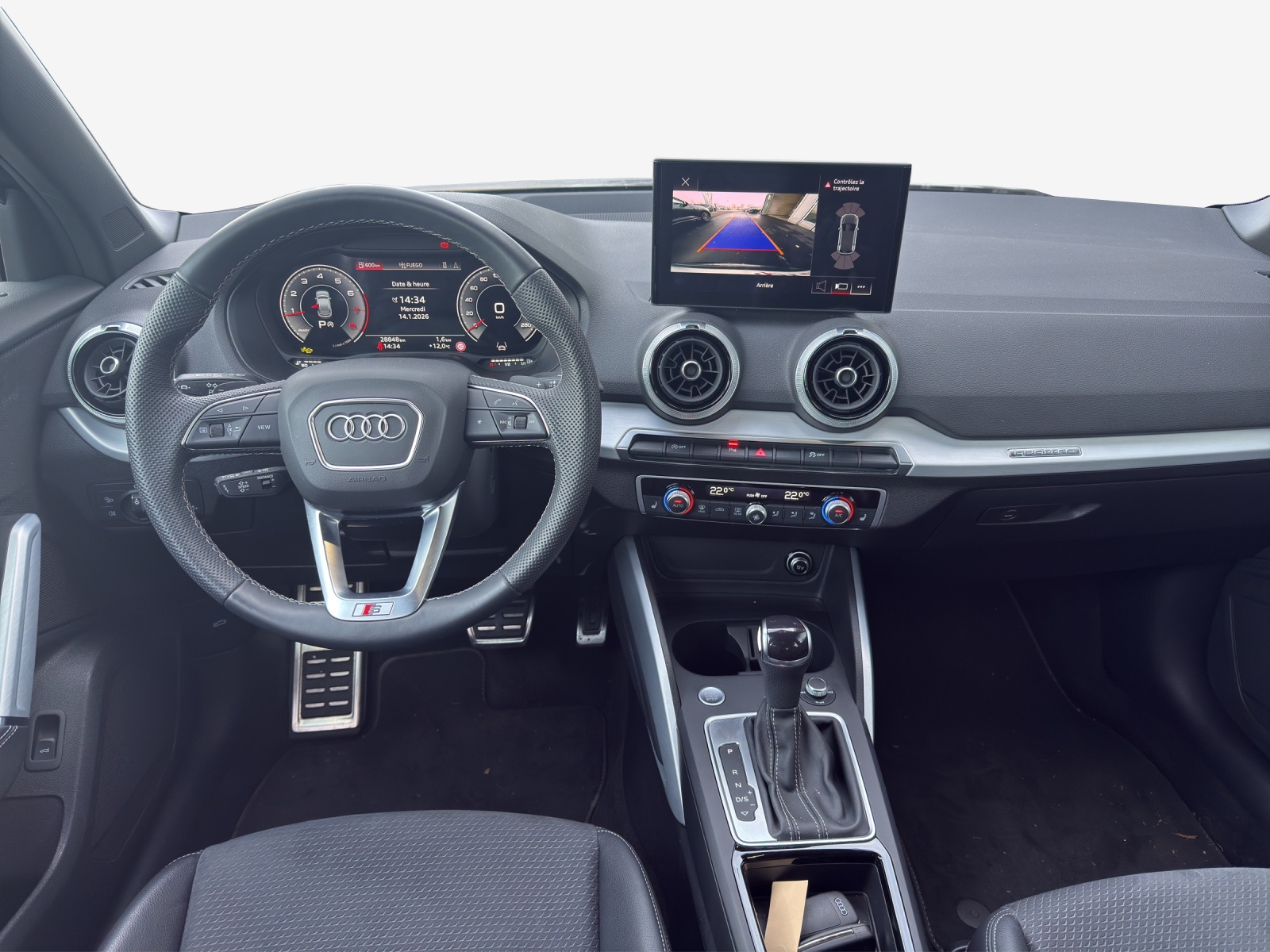 AUDI Q2 40 TFSI S line quattro S-tronic-image-8