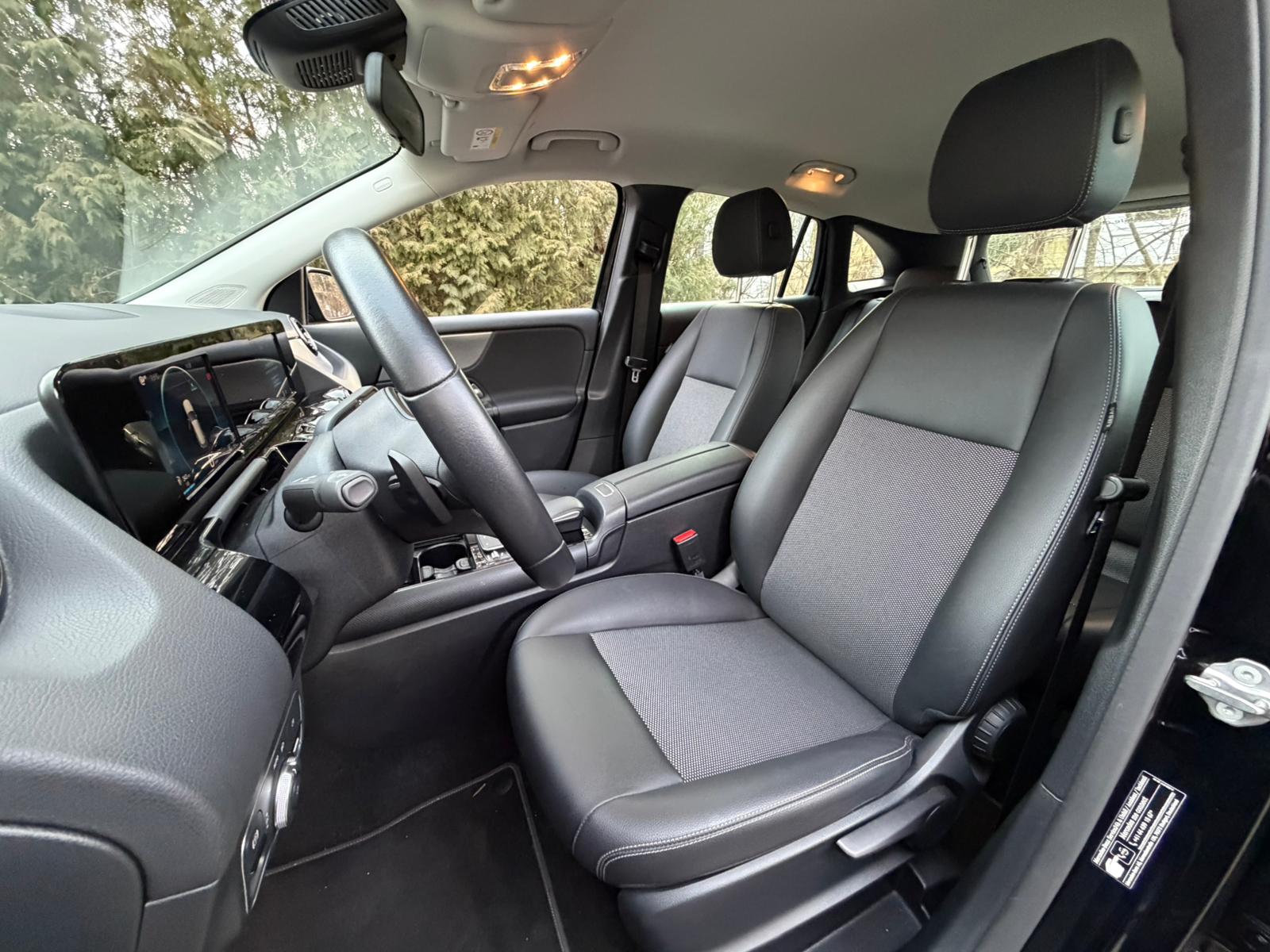 MERCEDES-BENZ GLA 200 7G-DCT-image-10