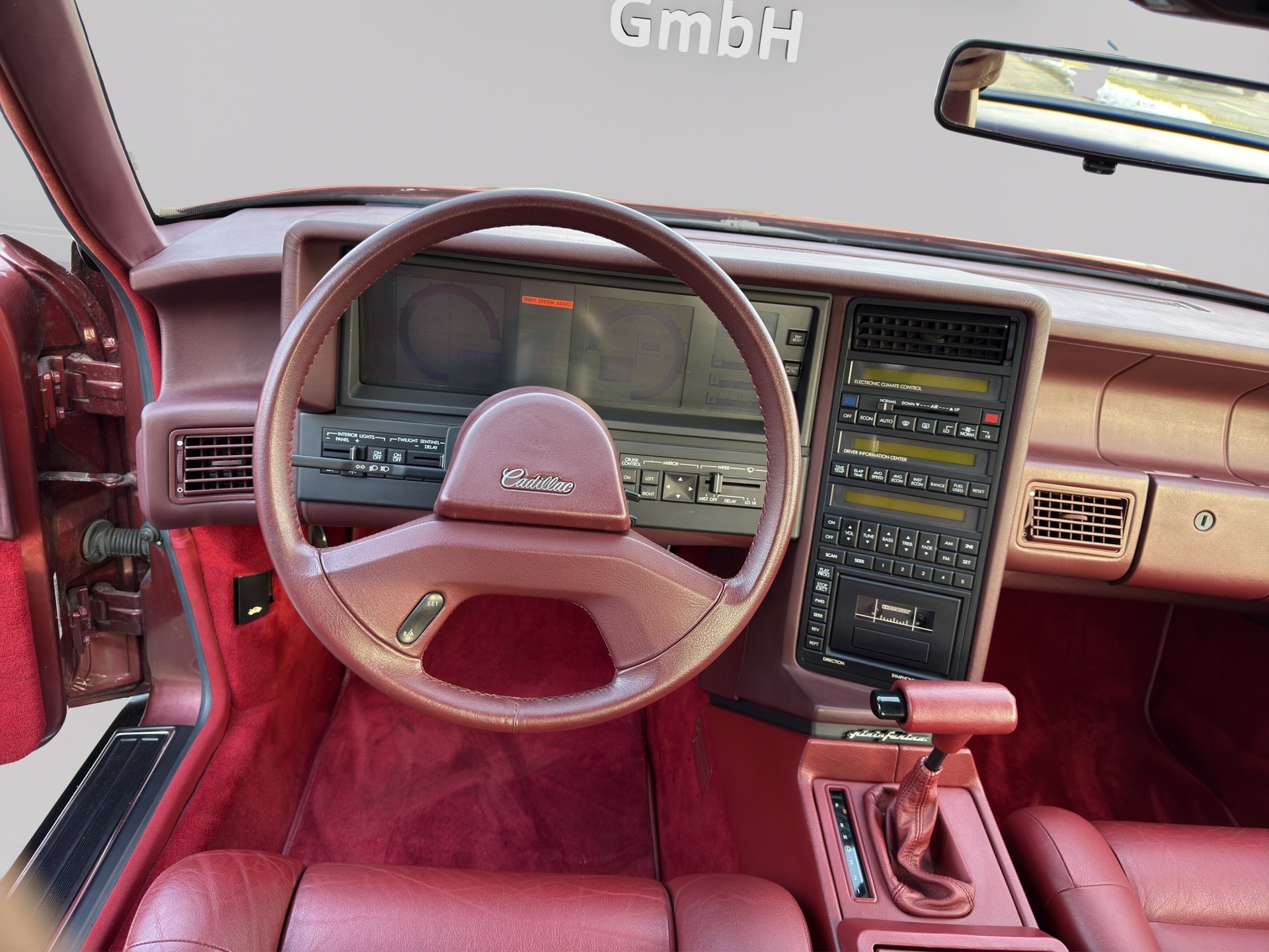 CADILLAC ALLANTE Pininfarina 4.1 V8-image-11