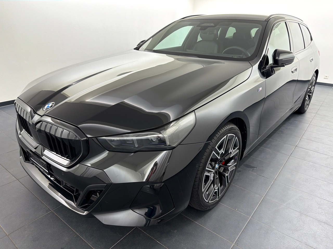 BMW 520d xDr 48V Tour MSp.Pro-image-0