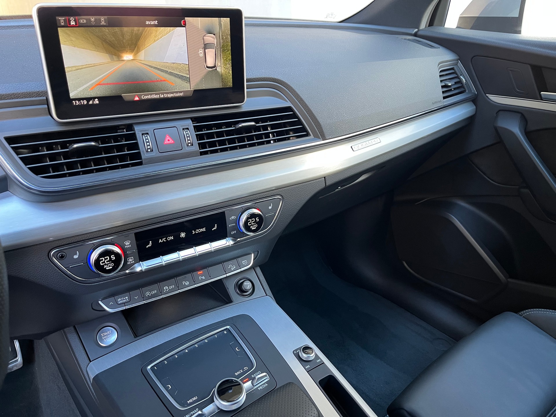 AUDI Q5 2.0 TFSI sport quattro S-tronic-image-18