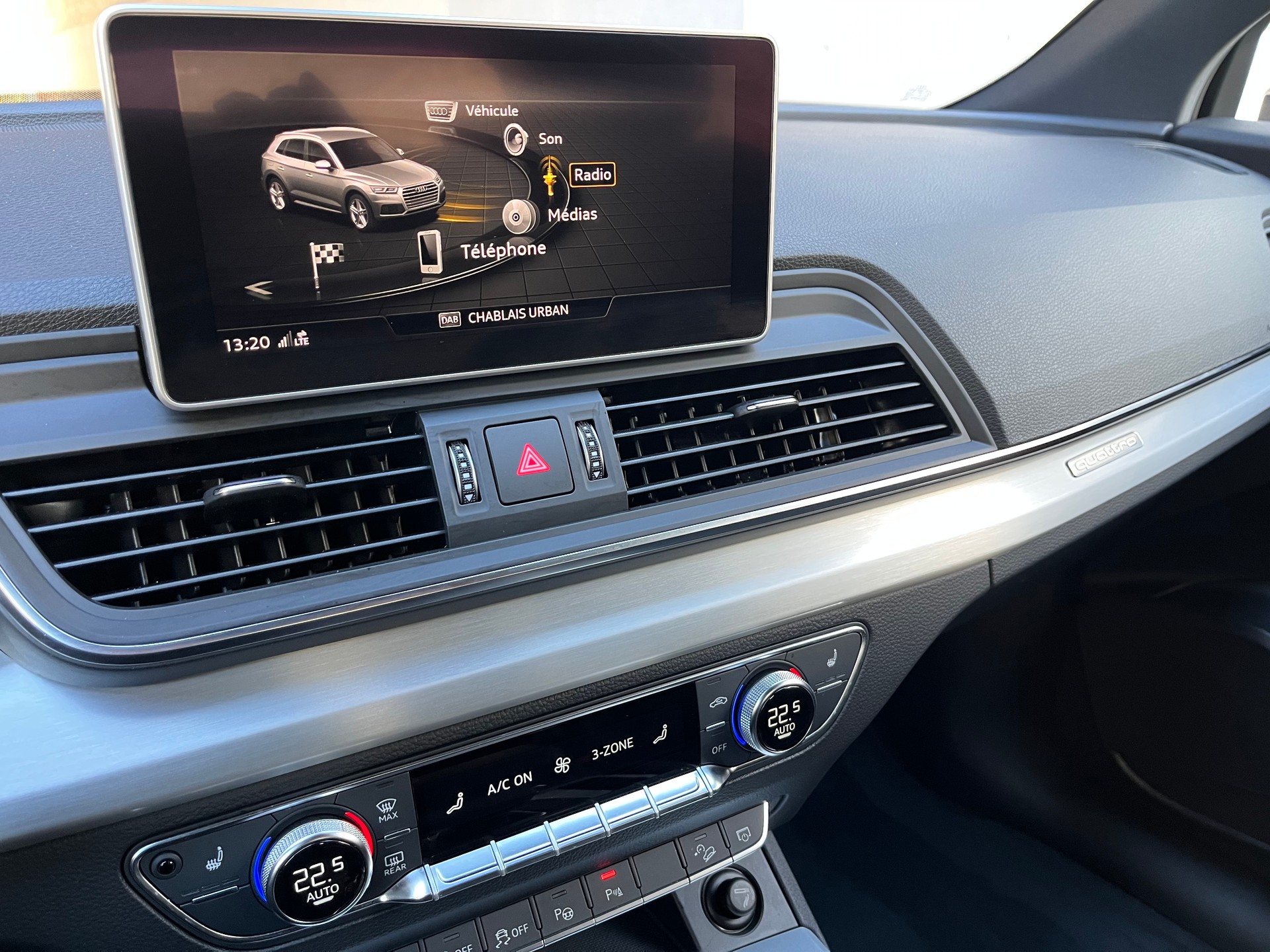AUDI Q5 2.0 TFSI sport quattro S-tronic-image-19