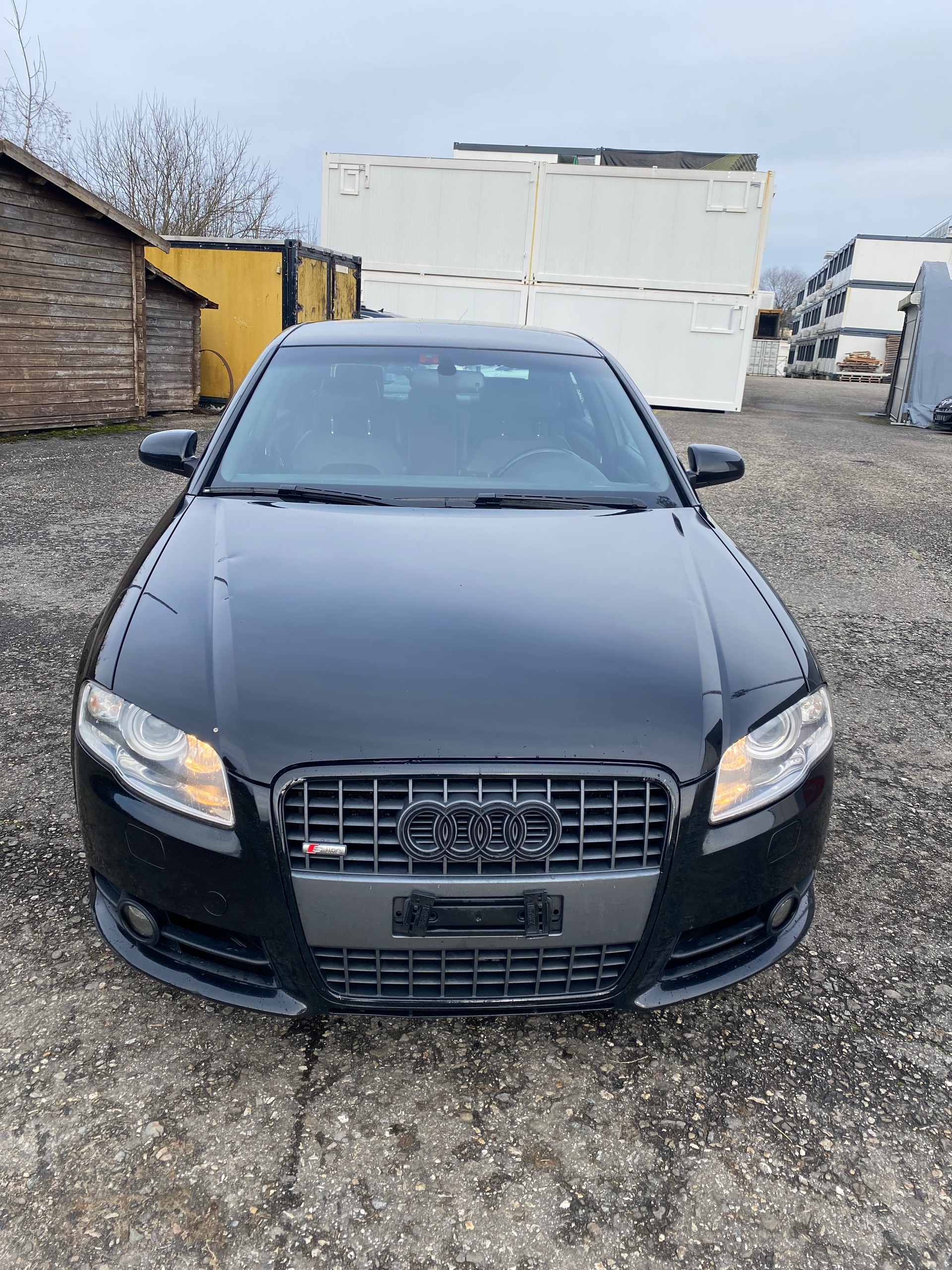 AUDI A4 Limousine 2.0 Turbo FSI-image-0