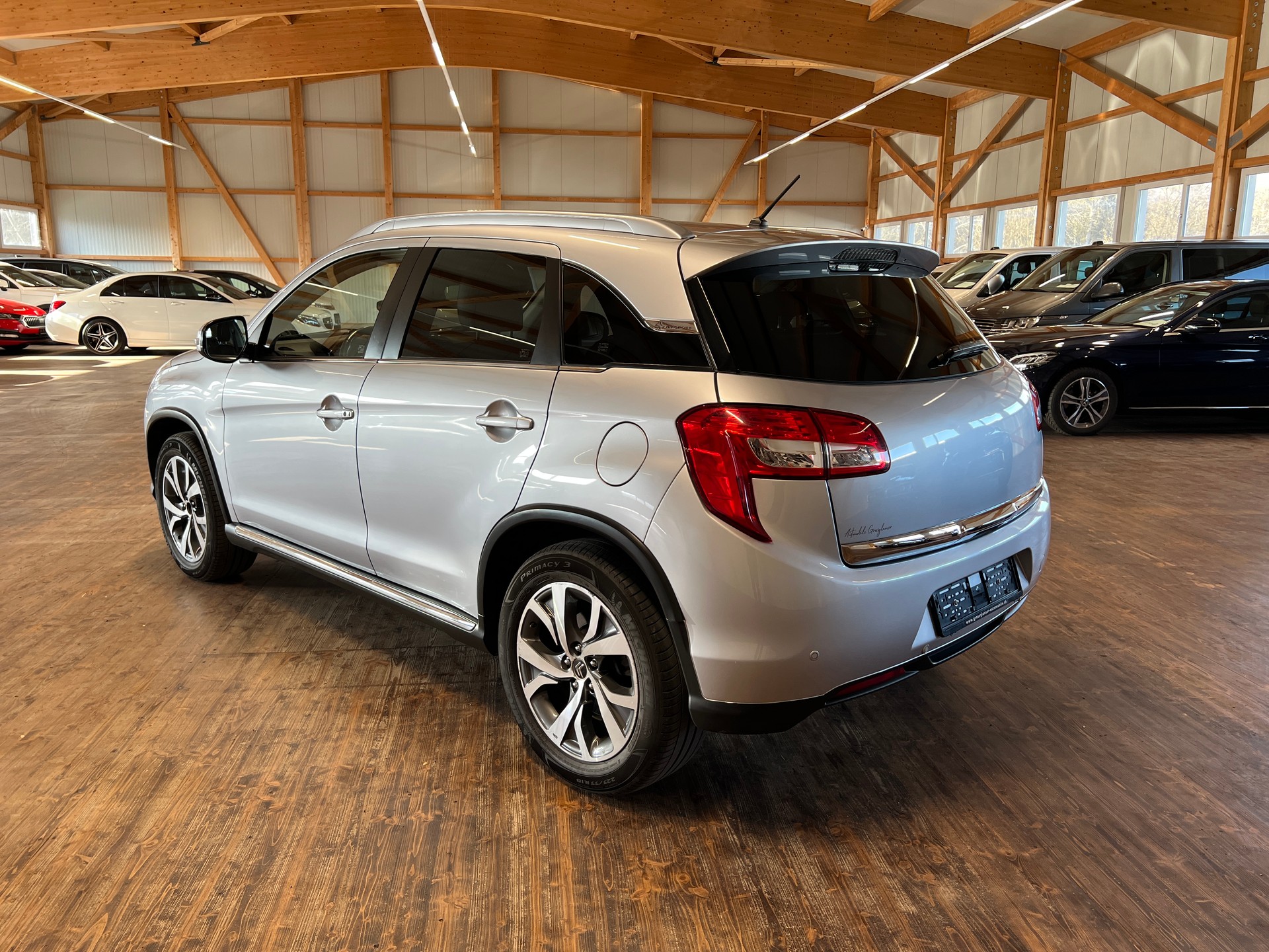 CITROEN C4 Aircross 1.6 HDi Attraction 4WD-image-6