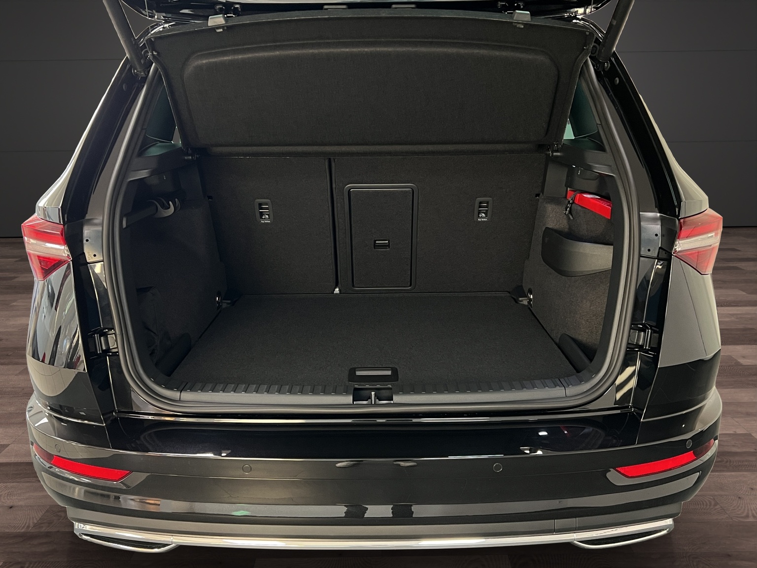 SKODA Karoq 2.0 TSI SportLine 4x4 DSG-image-12