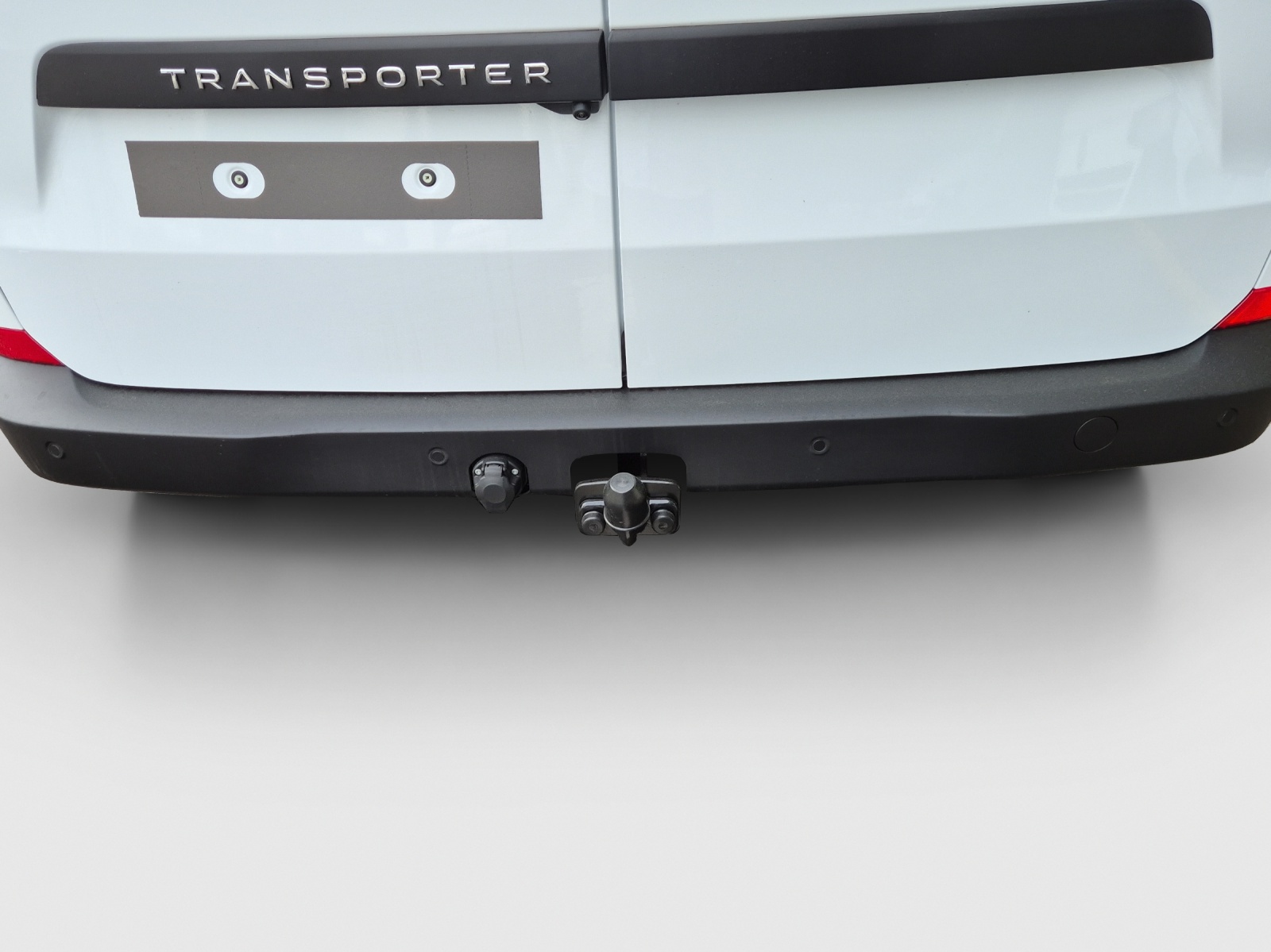 VW Transporter Plus 2.0 TDI Automat-image-13