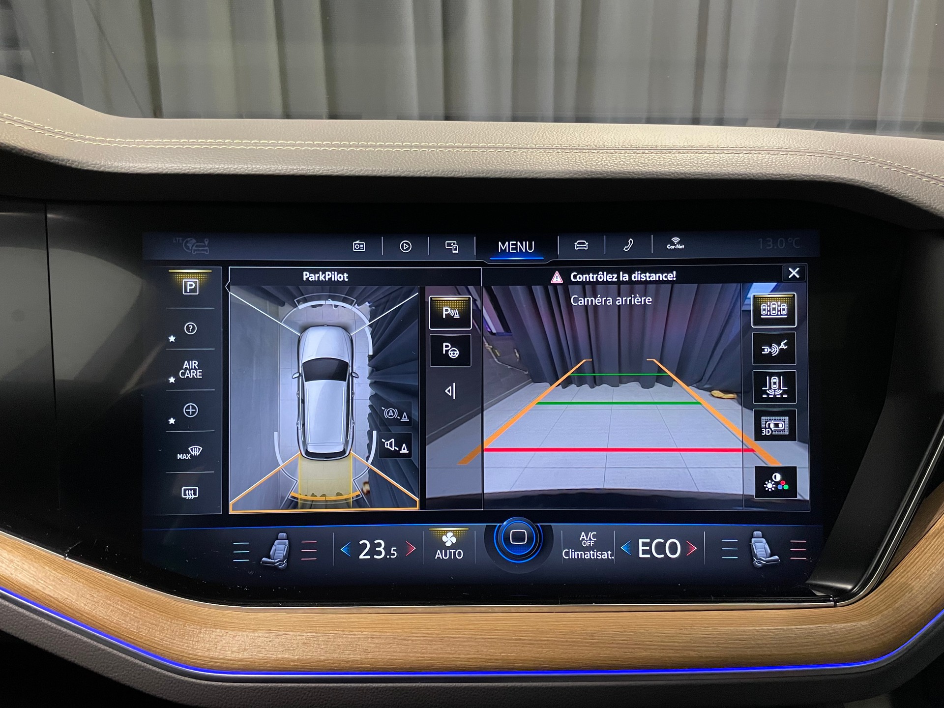 VW Touareg 3.0 TSI eHybrid R Tiptronic (57)-image-16