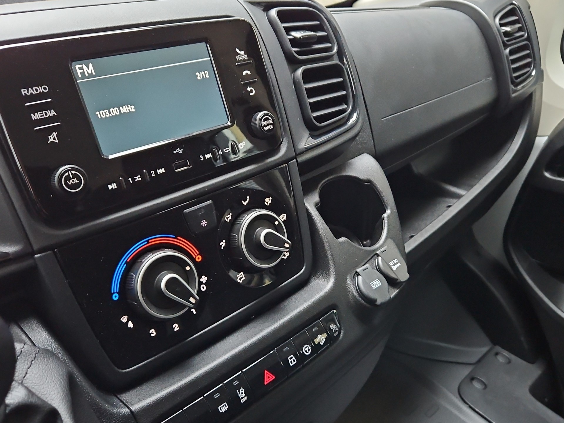 TOYOTA Proace MAX 2.2D Doppel-Kabine 3,5t L3H1-image-15