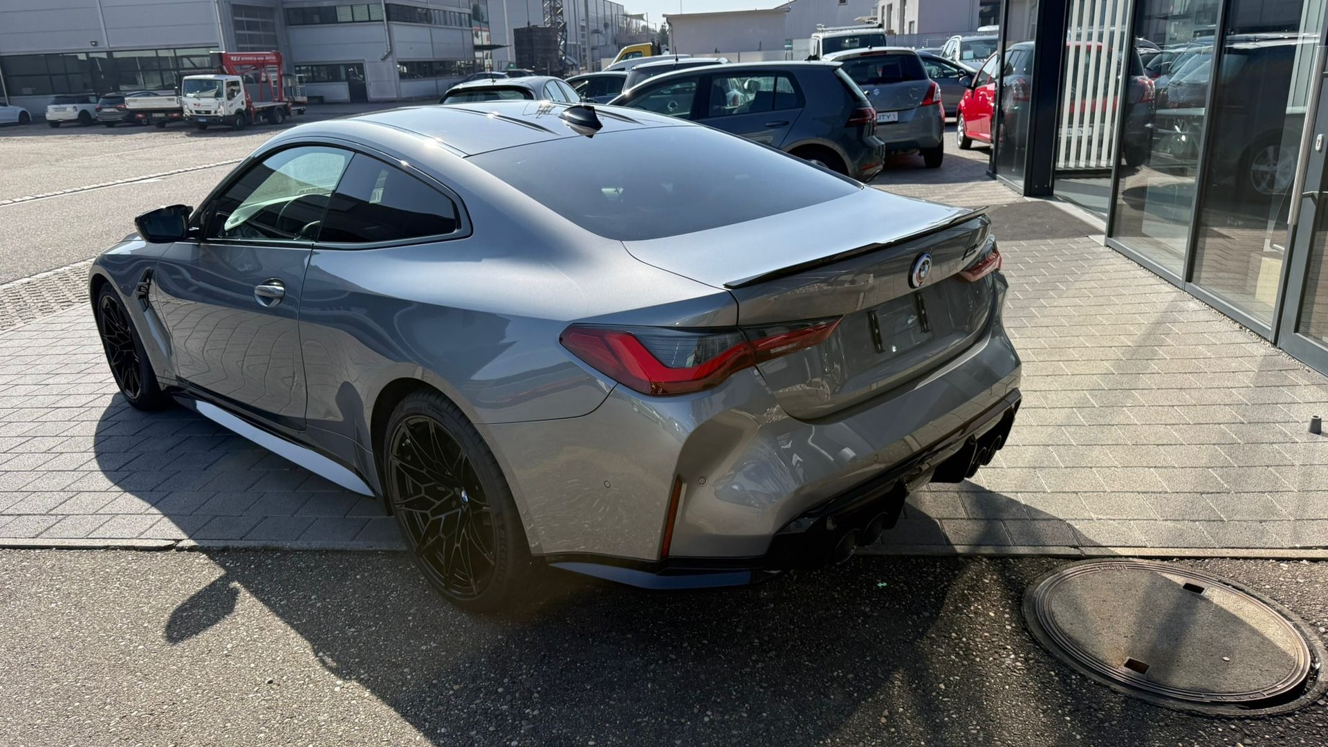 BMW M4 Coupé Competition M xDrive-image-16
