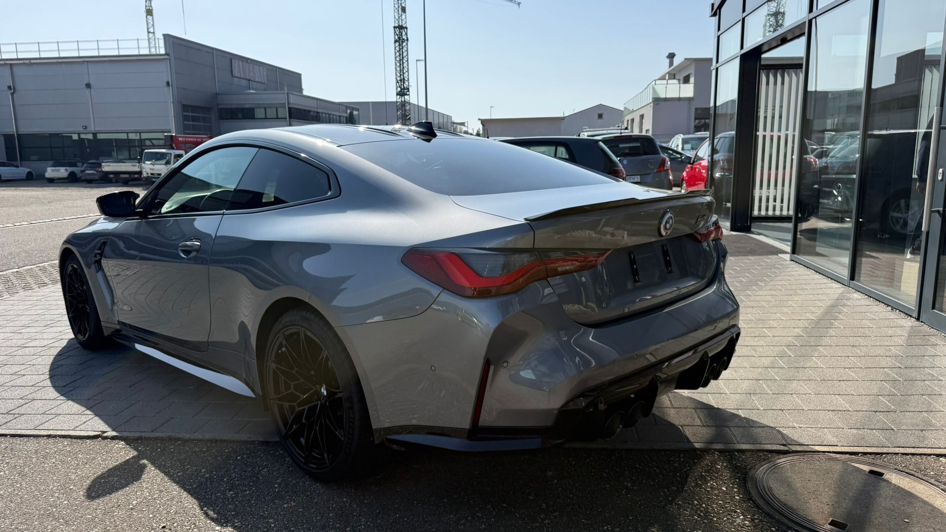 BMW M4 Coupé Competition M xDrive-image-12