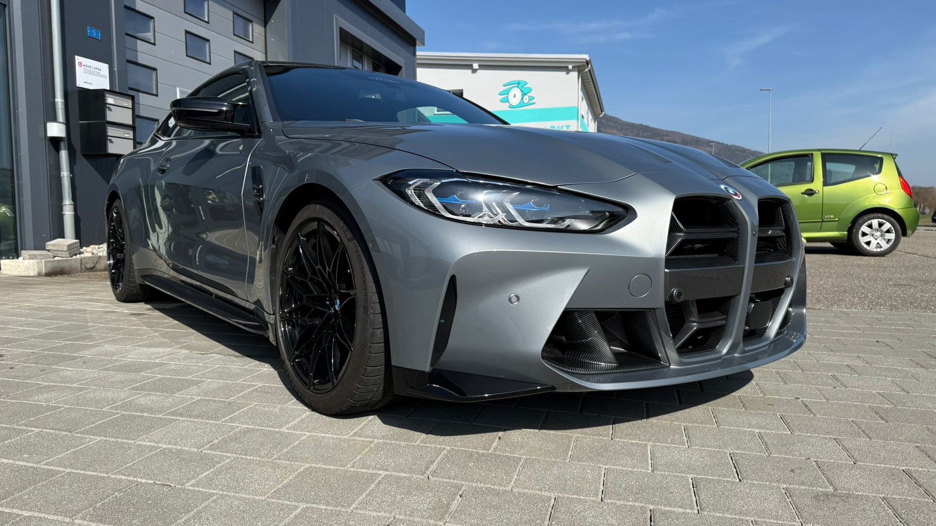 BMW M4 Coupé Competition M xDrive-image-11