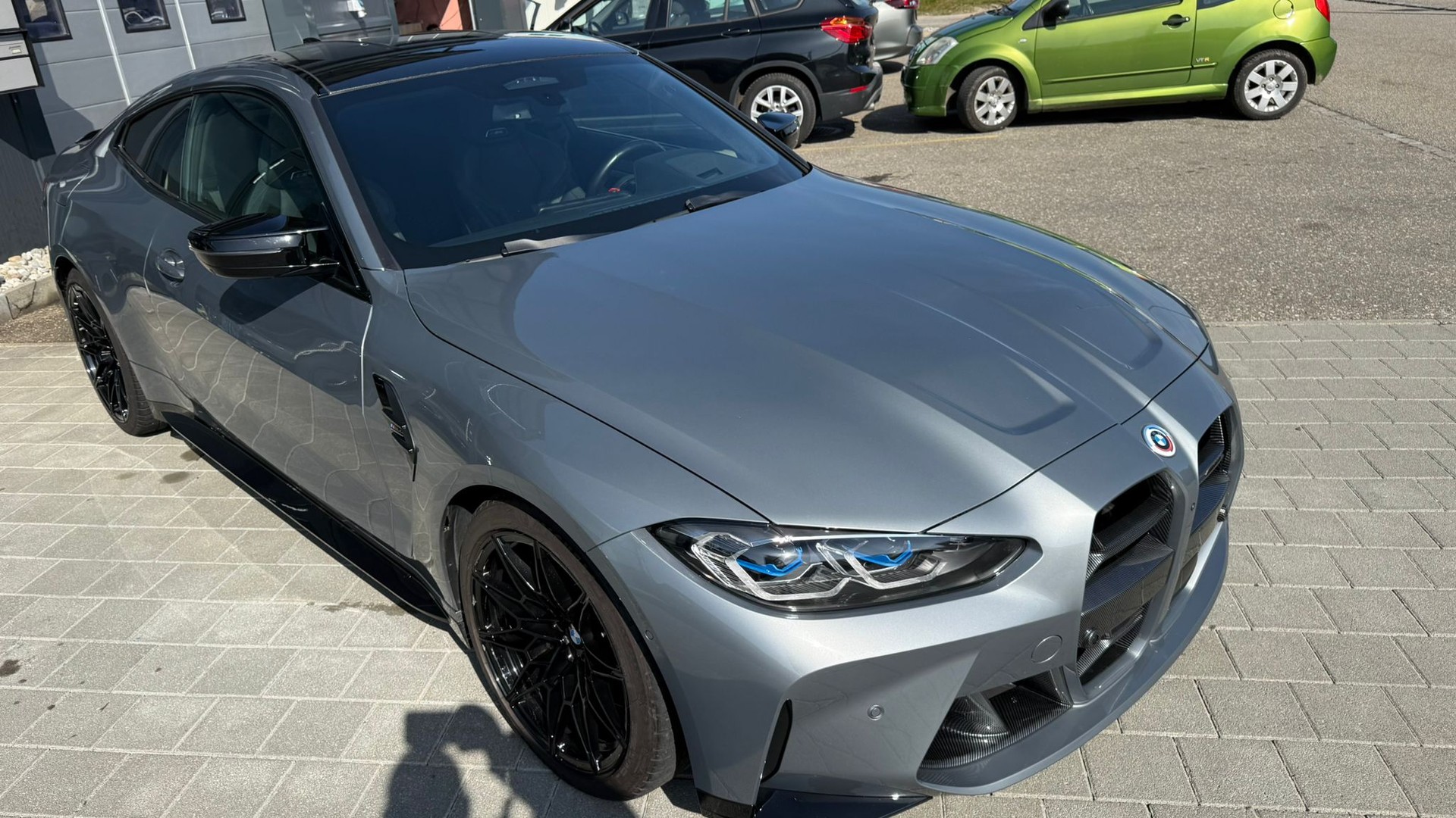 BMW M4 Coupé Competition M xDrive-image-10