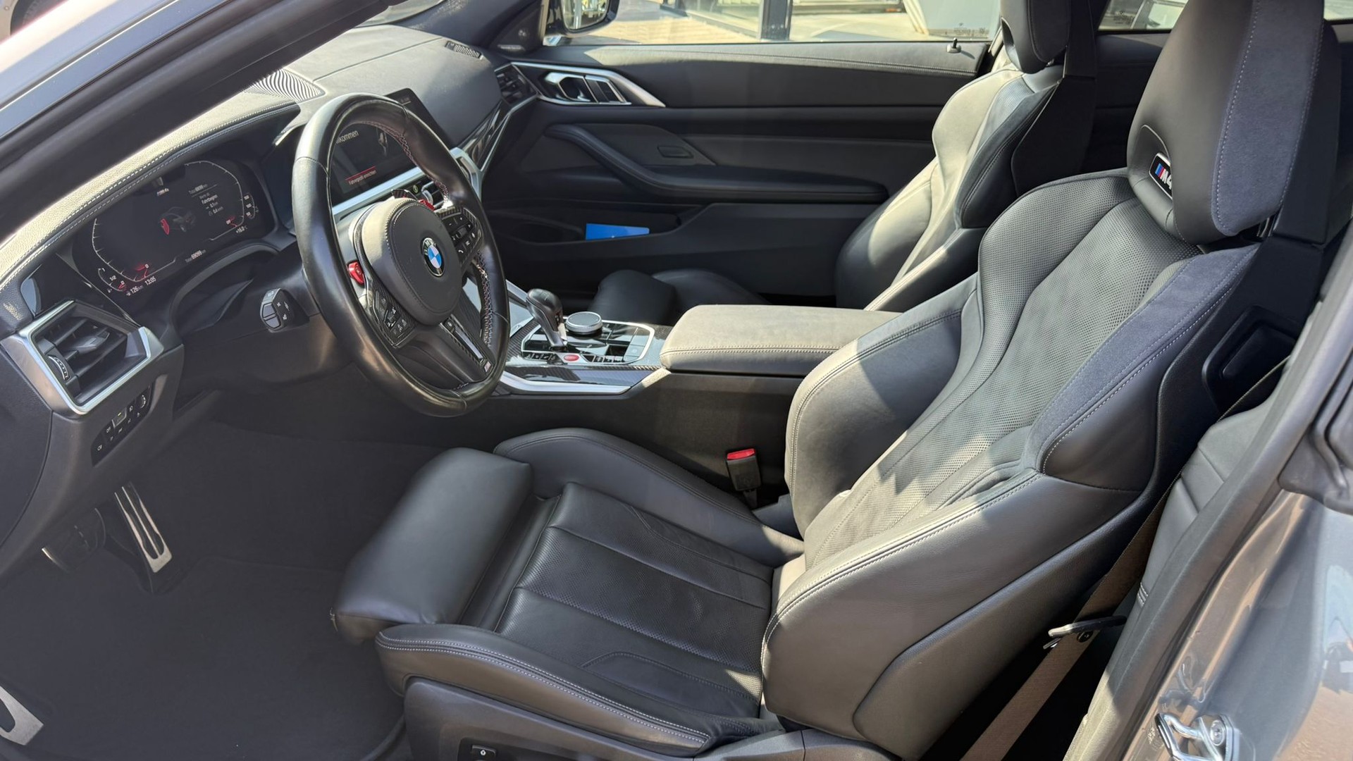 BMW M4 Coupé Competition M xDrive-image-28