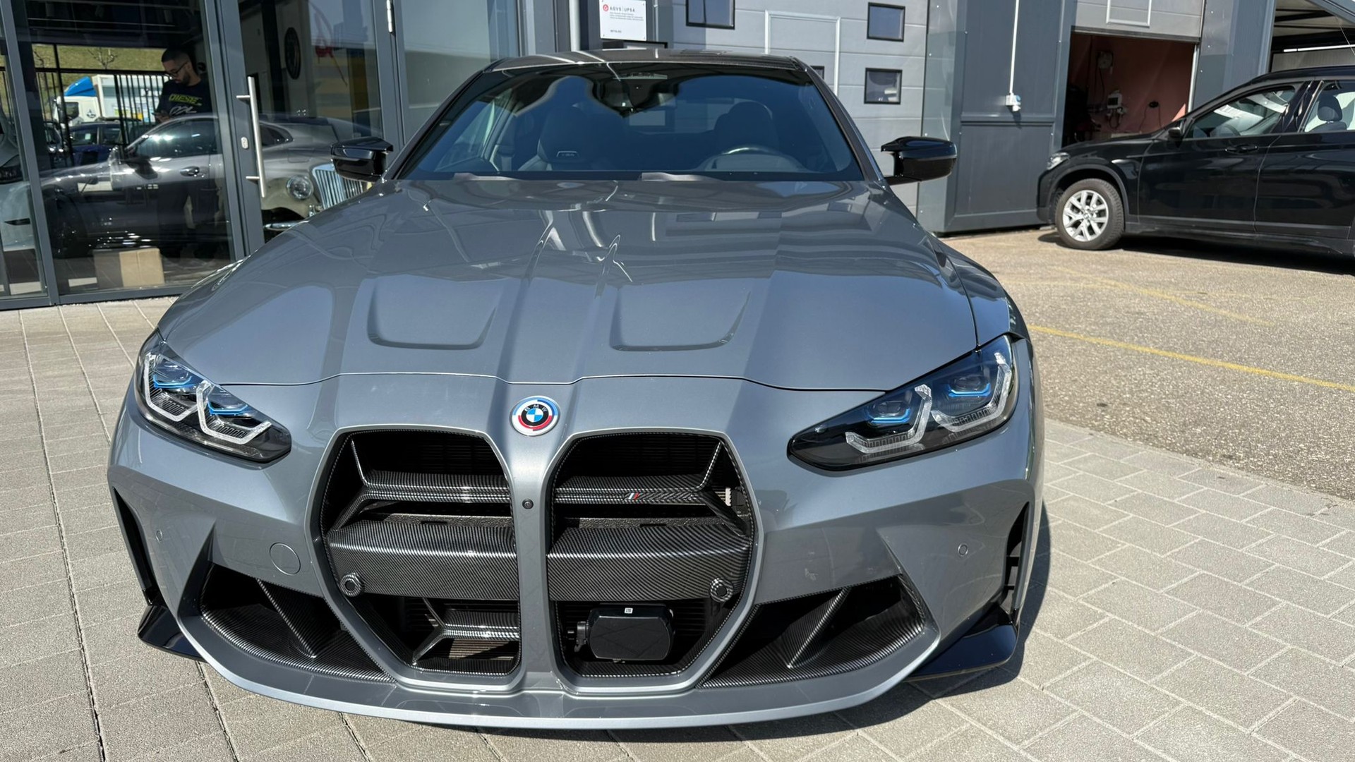 BMW M4 Coupé Competition M xDrive-image-6