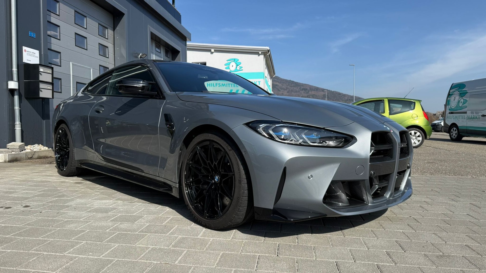 BMW M4 Coupé Competition M xDrive-image-4