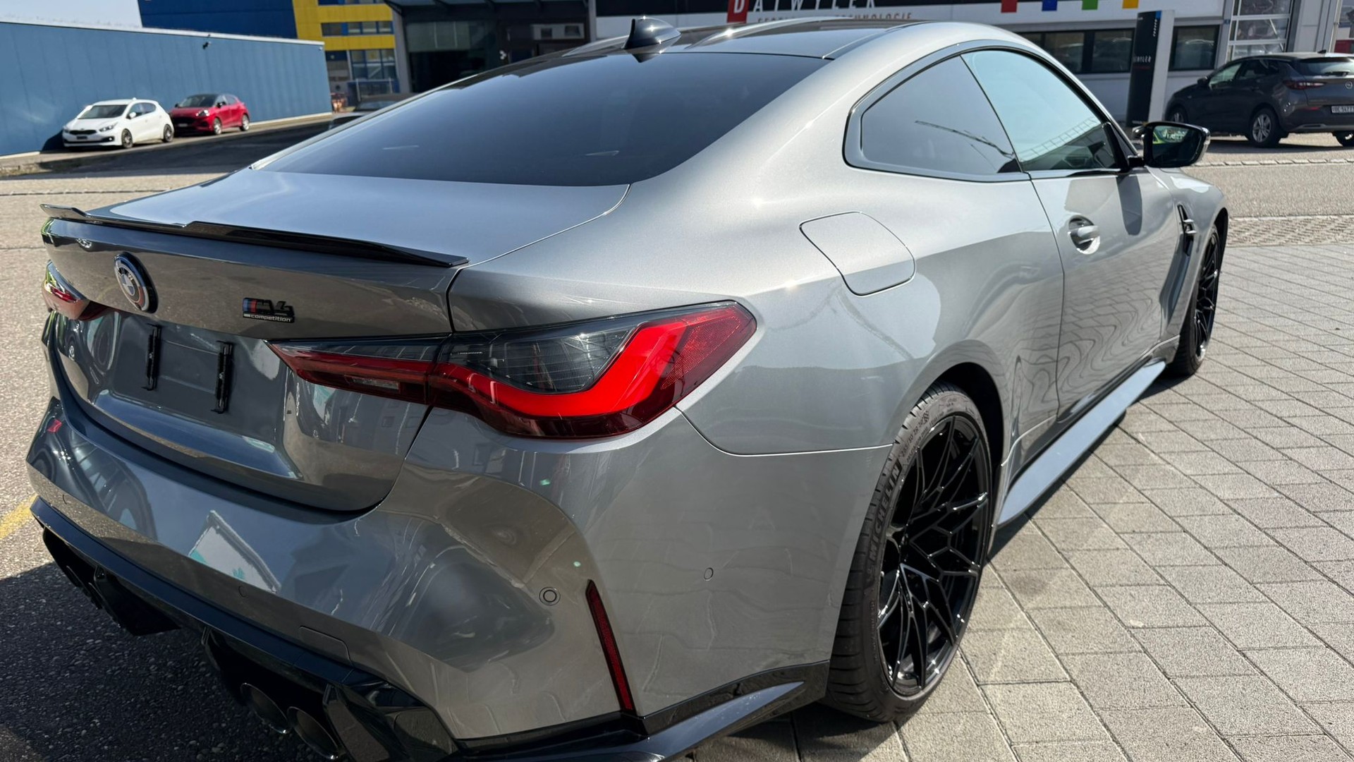 BMW M4 Coupé Competition M xDrive-image-23