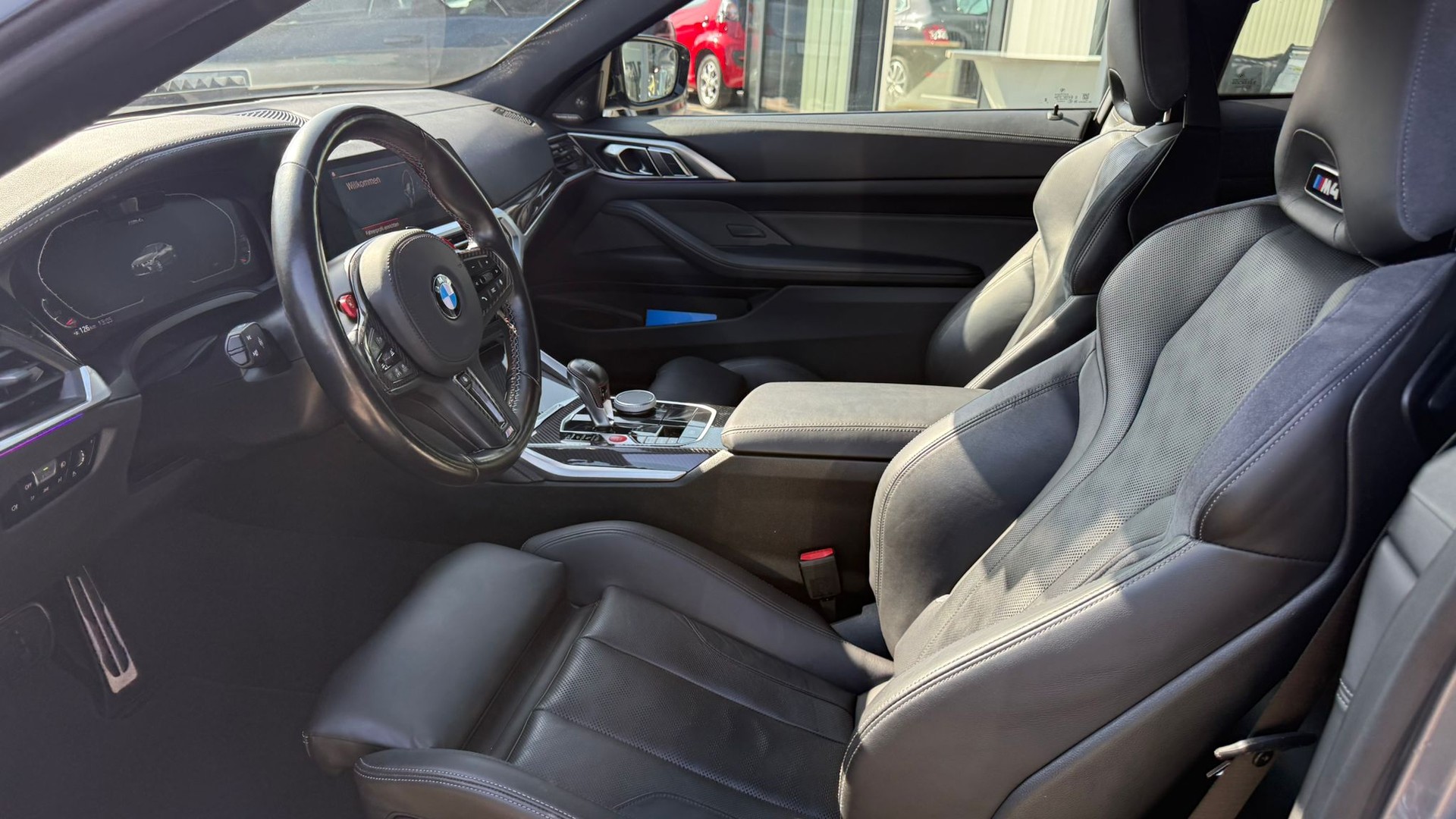 BMW M4 Coupé Competition M xDrive-image-29