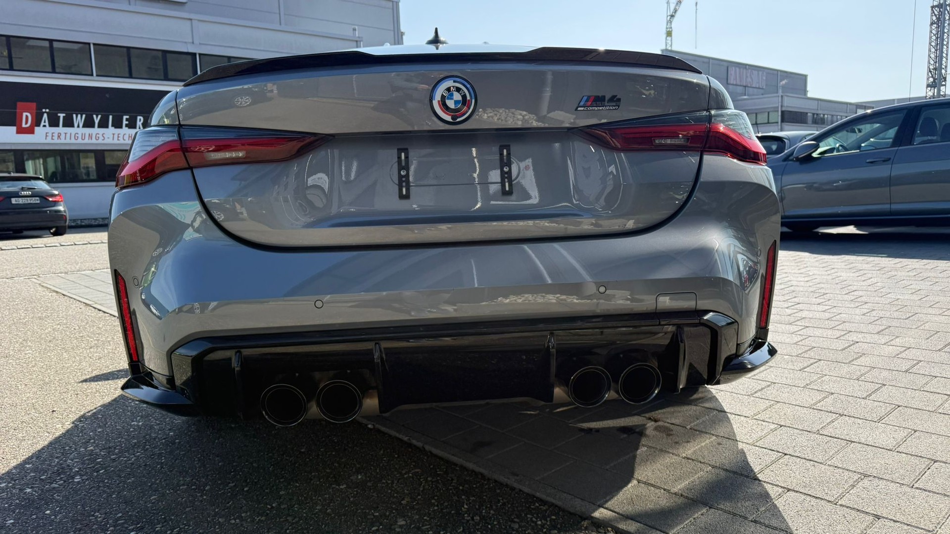 BMW M4 Coupé Competition M xDrive-image-19
