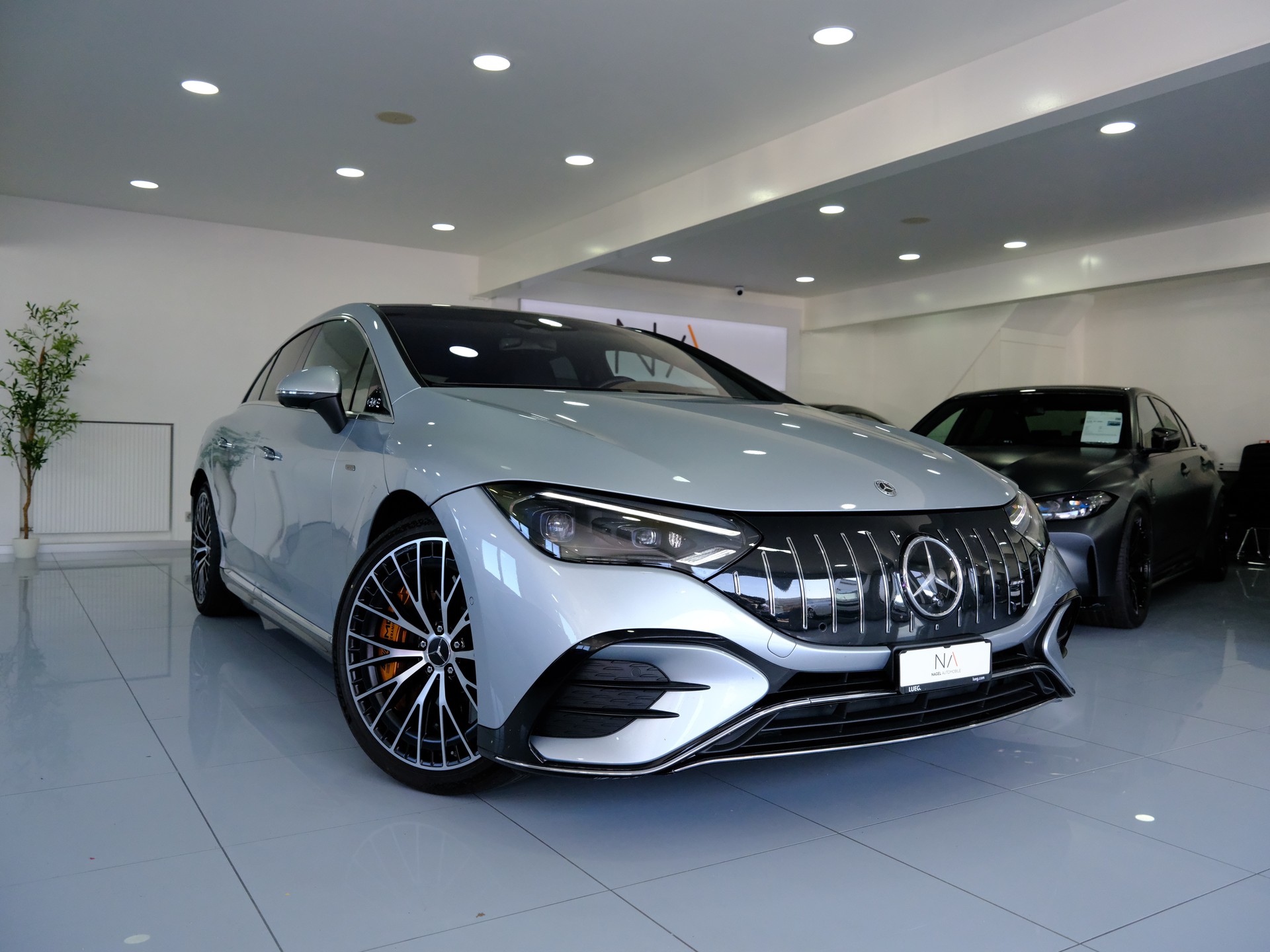 MERCEDES-BENZ EQE 43 AMG 4 Matic