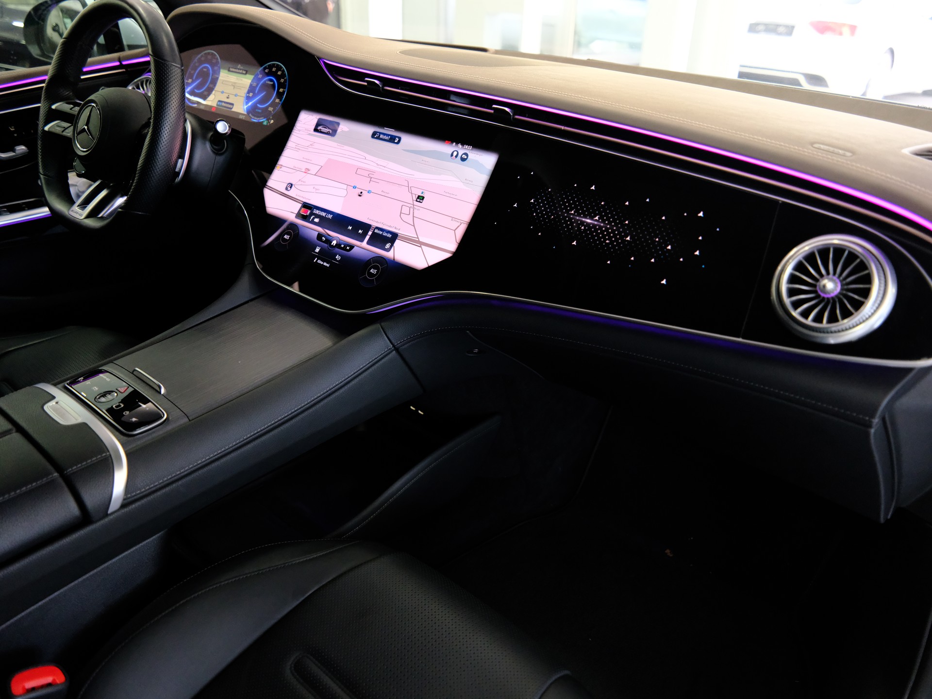 MERCEDES-BENZ EQE 43 AMG 4 Matic-image-14