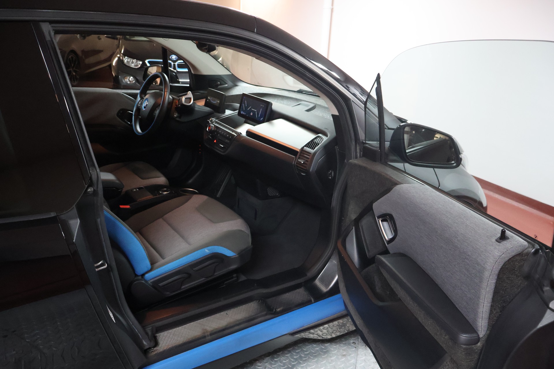 BMW i3 (60Ah) Range Extender-image-15