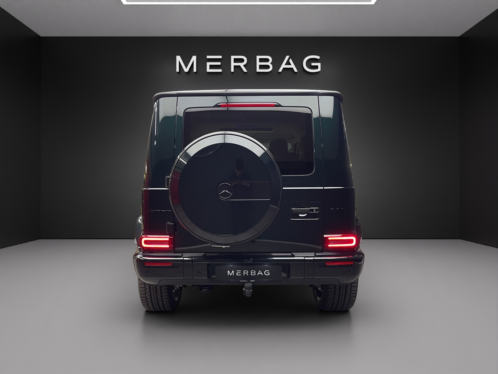 MERCEDES-BENZ G 63 AMG 9G-Tronic-image-4