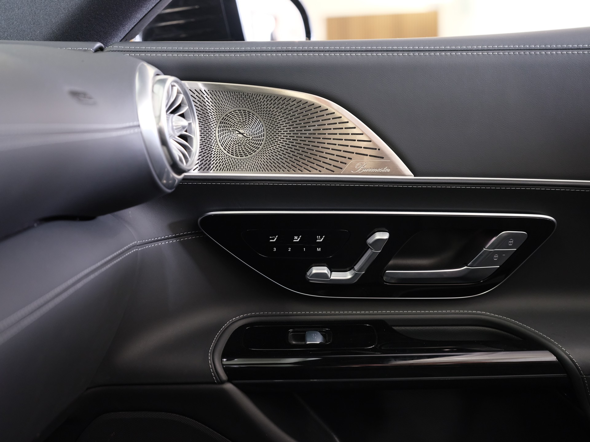 MERCEDES-BENZ AMG SL 55 4M Speedshift MCT *AMG Night Paket* *Head-Up Display* *Fahrassistenz-Paket*-image-23
