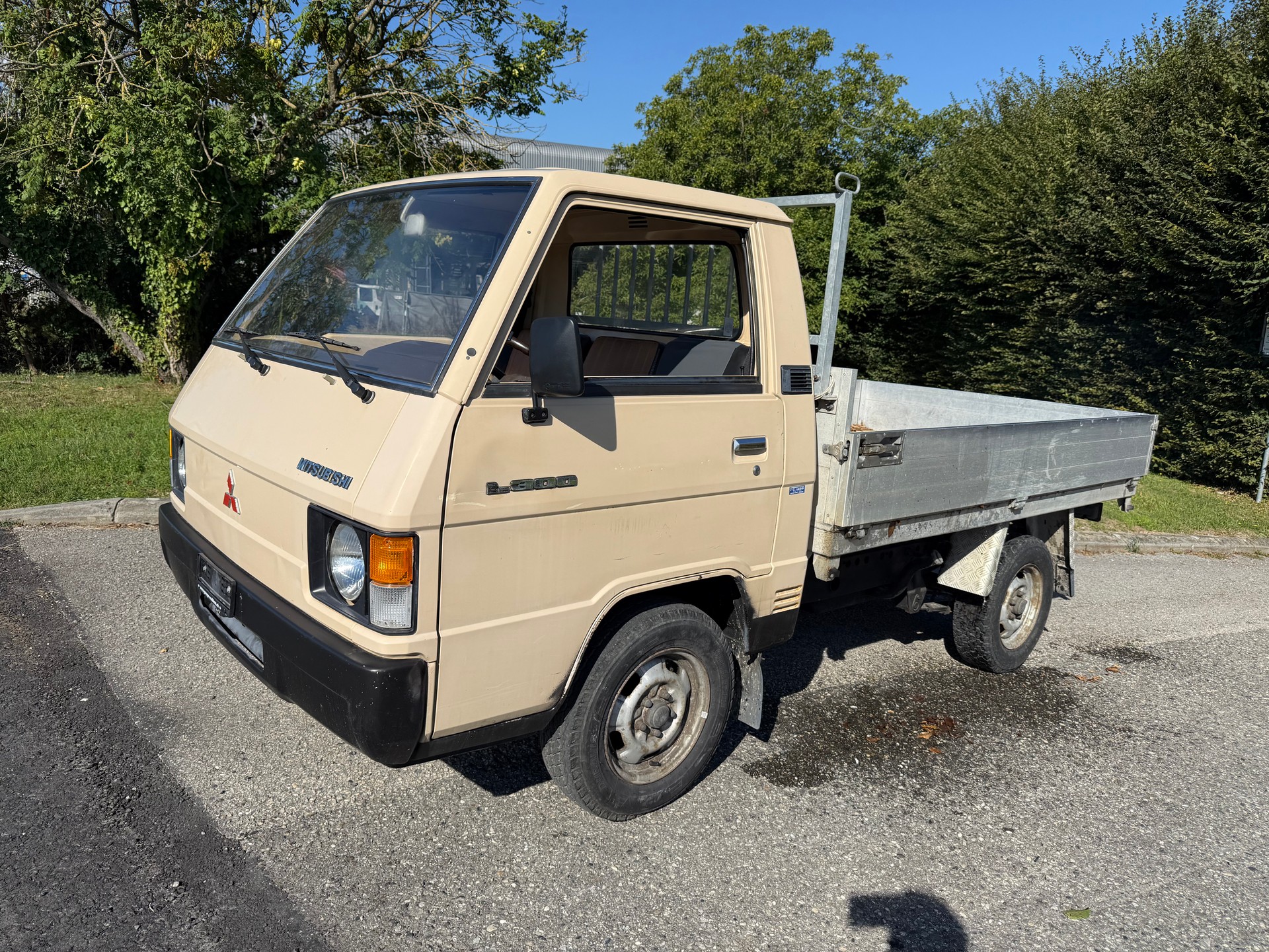MITSUBISHI L 300 1.6