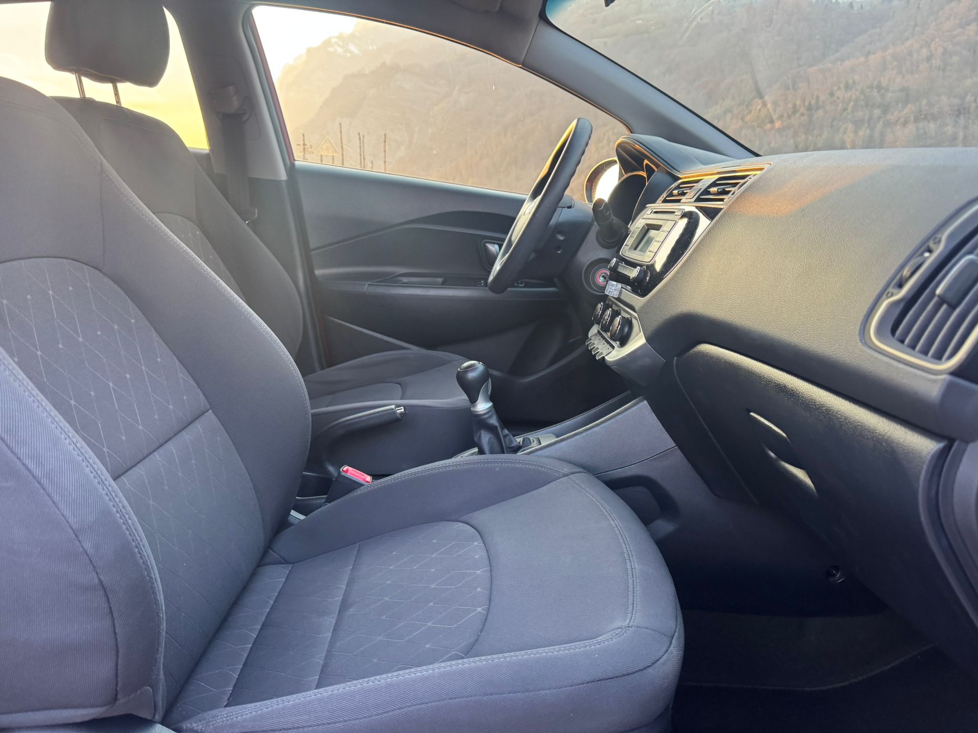 KIA Rio 1.2 CVVT-image-13