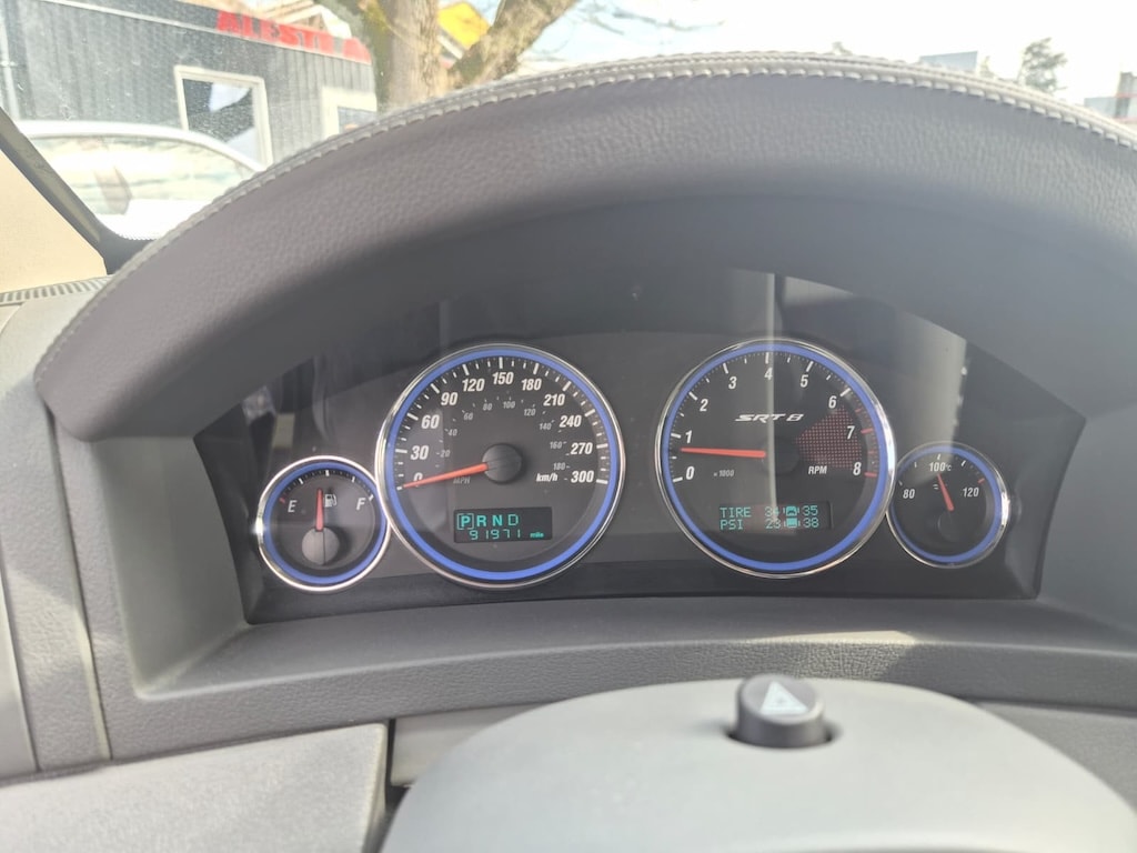 JEEP Grand Cherokee 6.1 HEMI SRT8 Automatic-image-13