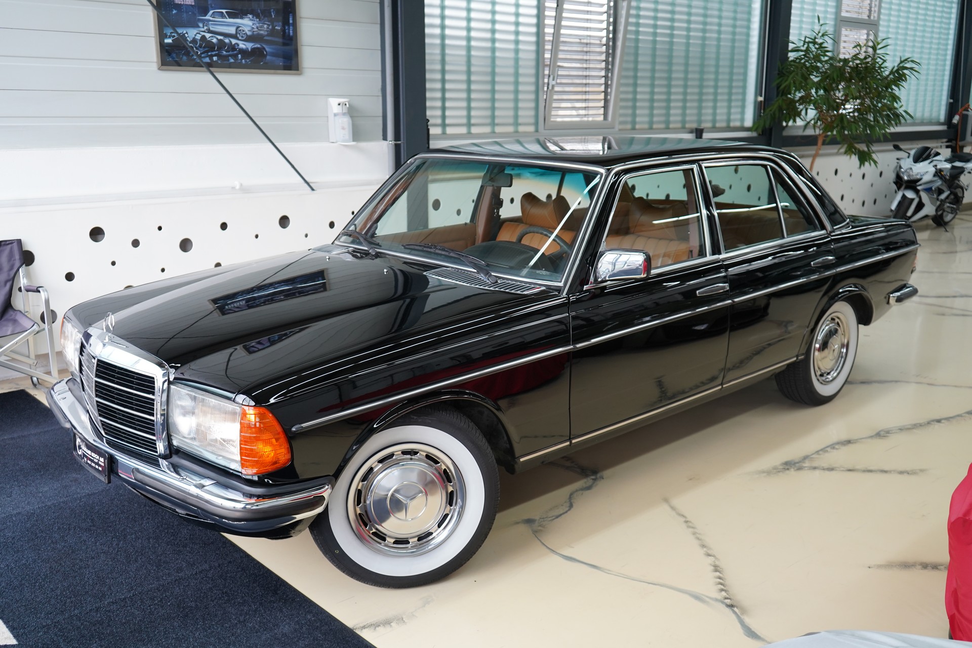 MERCEDES-BENZ 280 Automatic-image-2