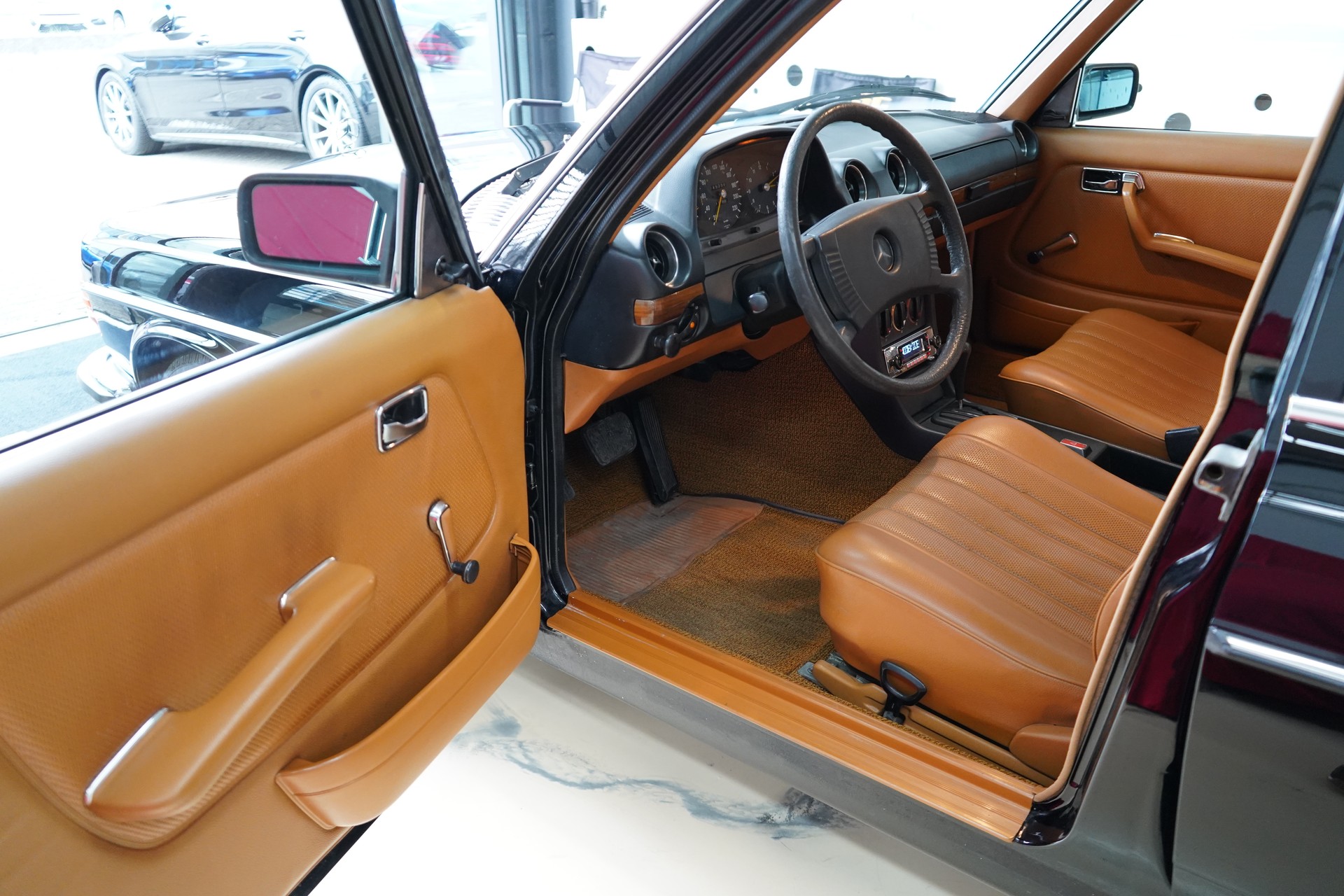 MERCEDES-BENZ 280 Automatic-image-17
