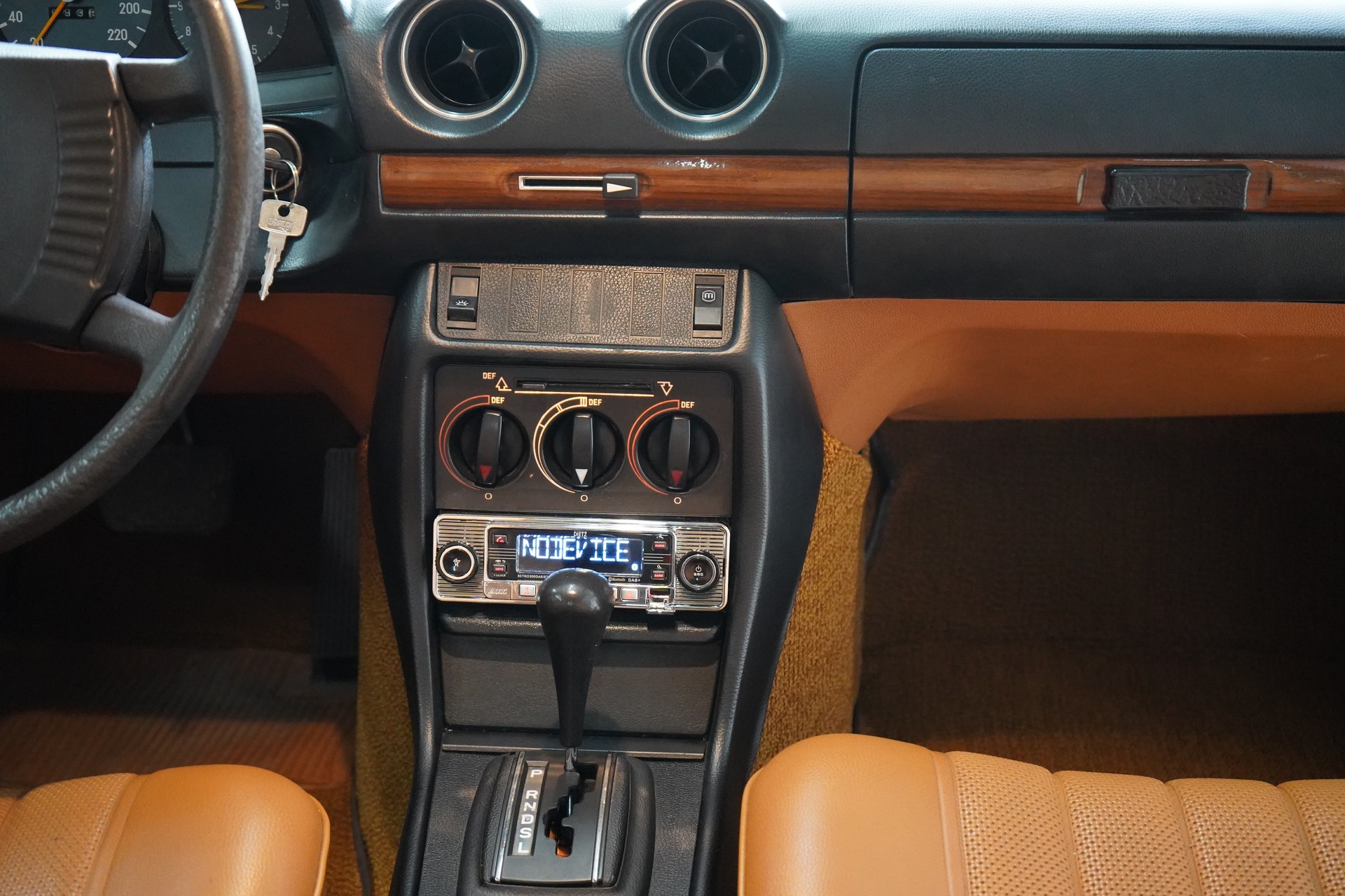 MERCEDES-BENZ 280 Automatic-image-28