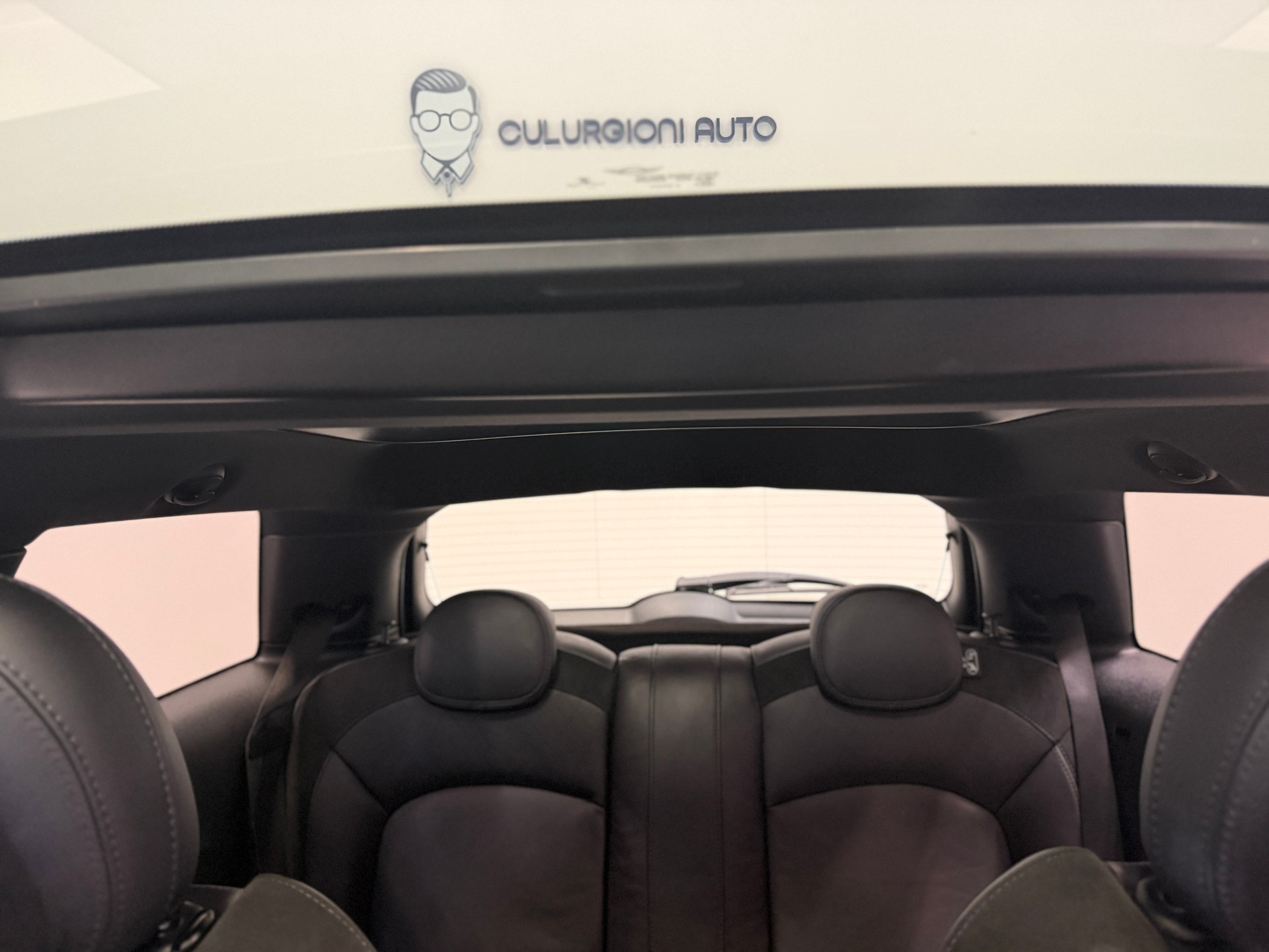 MINI Cooper John Cooper Works Steptronic-image-11