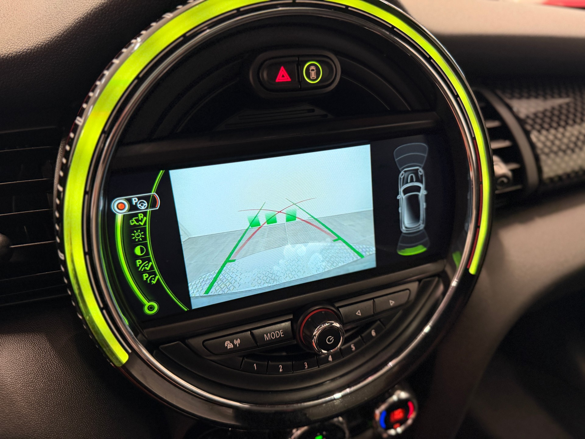 MINI Cooper John Cooper Works Steptronic-image-9