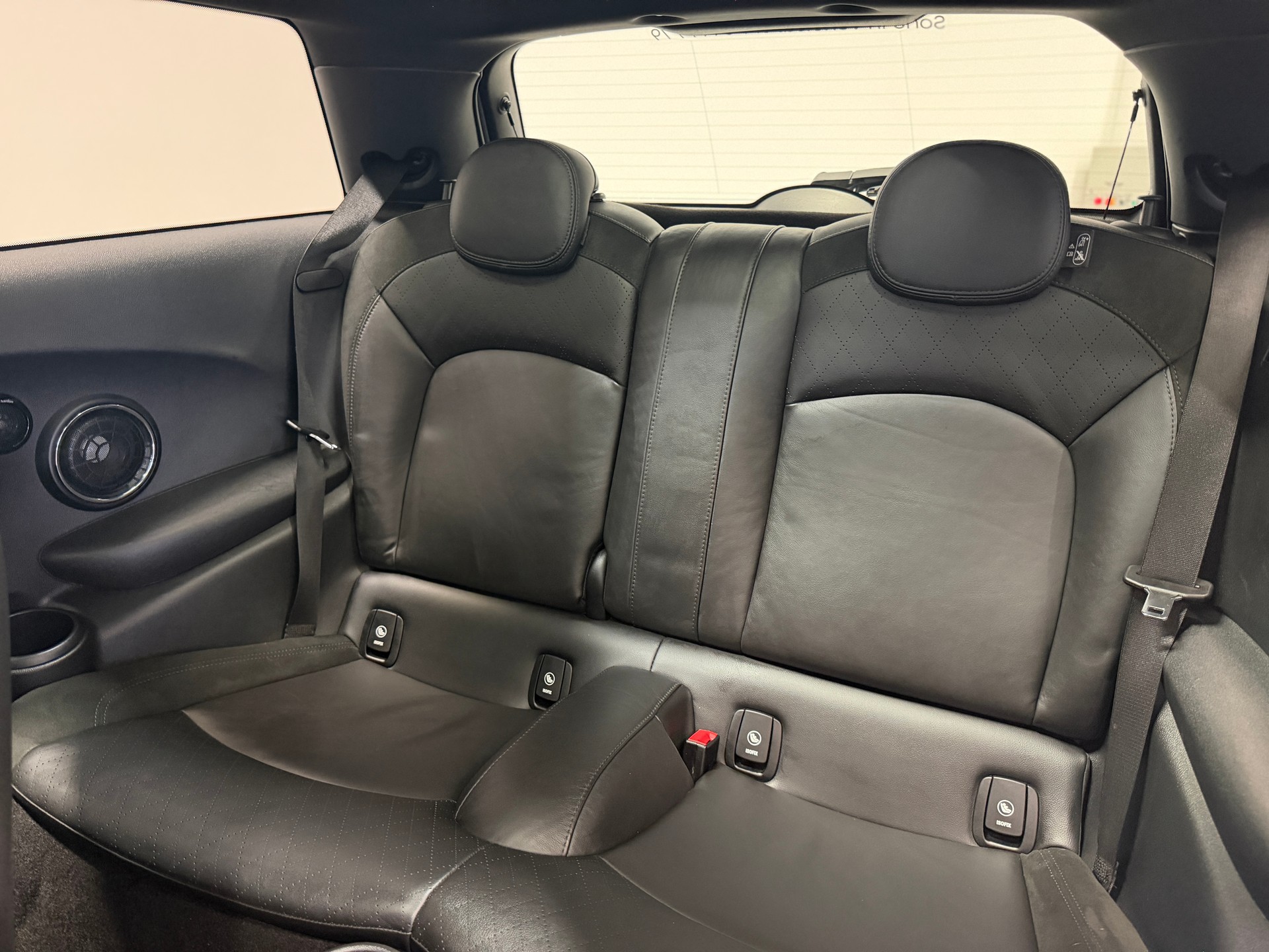 MINI Cooper John Cooper Works Steptronic-image-12