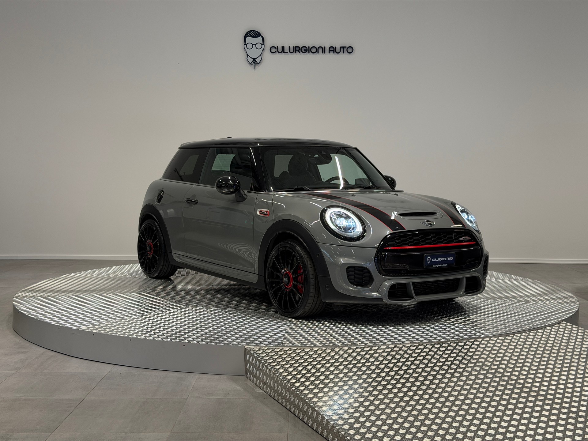 MINI Cooper John Cooper Works Steptronic-showroom-element-2