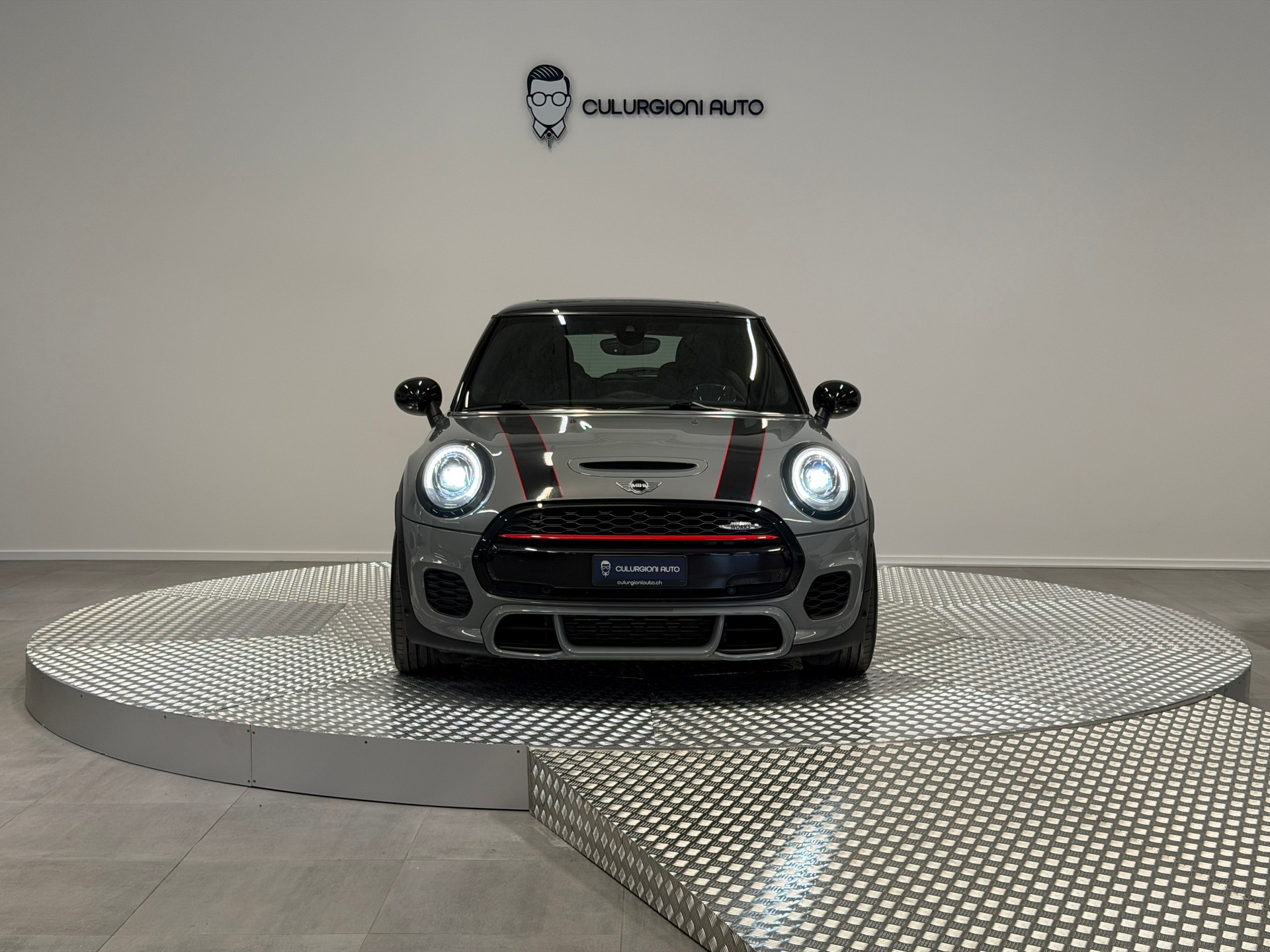 MINI Cooper John Cooper Works Steptronic-showroom-element-1