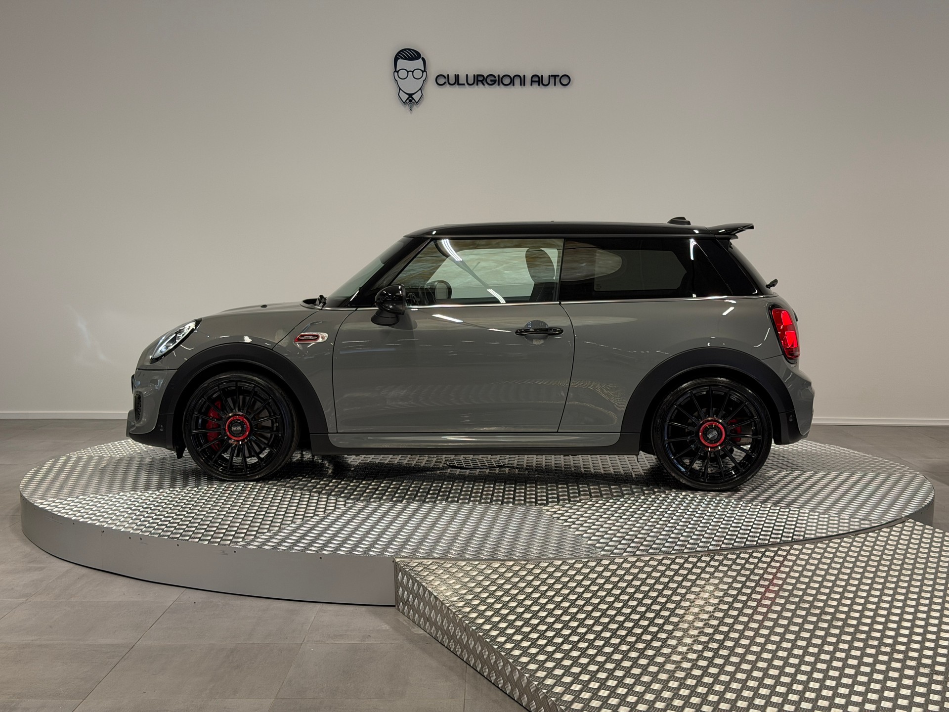 MINI Cooper John Cooper Works Steptronic-image-7